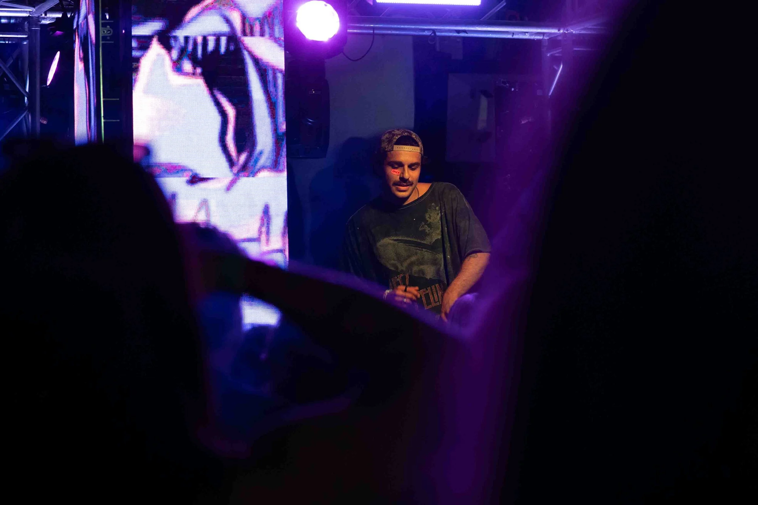 dannyteemedia-7301173.JPG