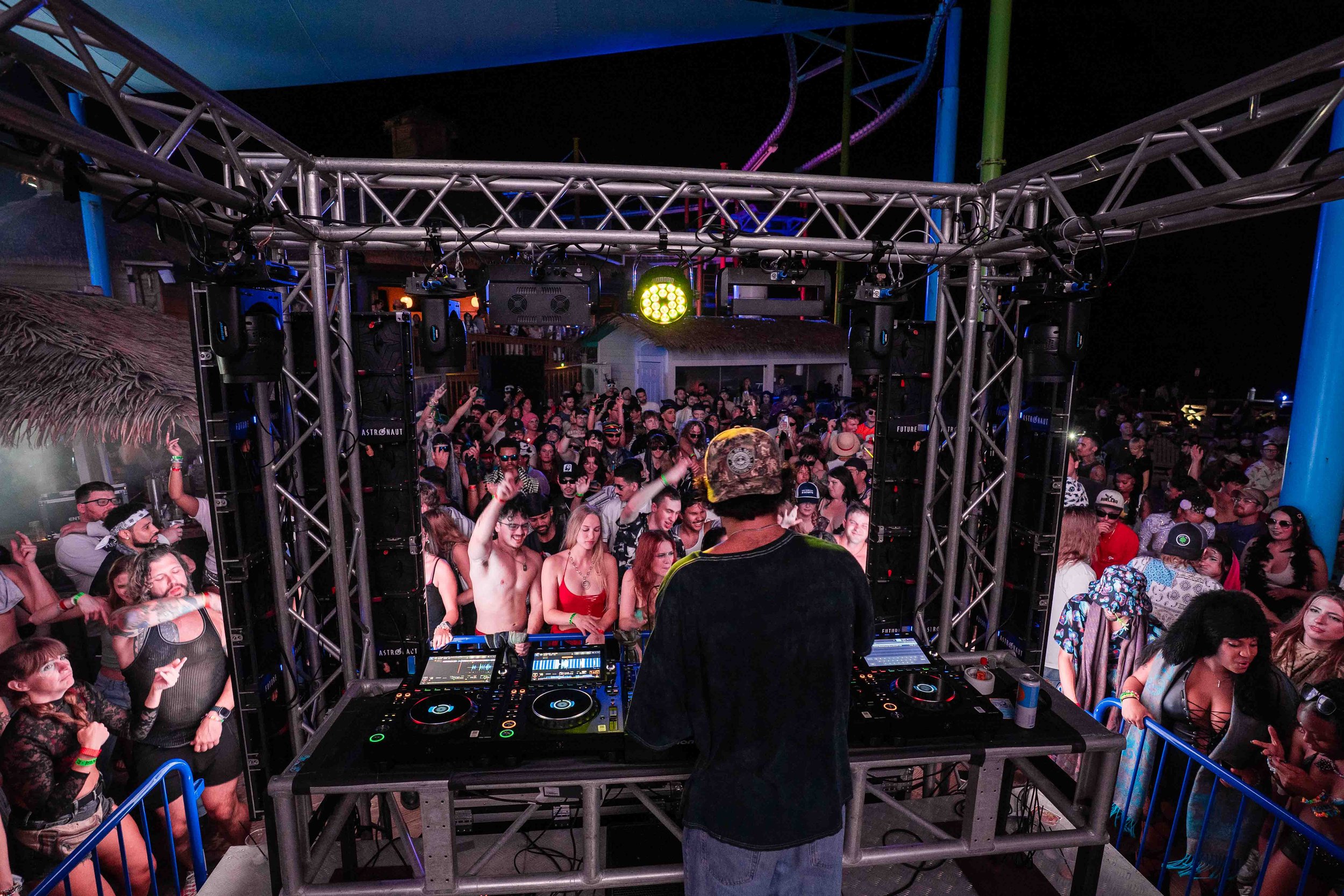 dannyteemedia-7301594.JPG