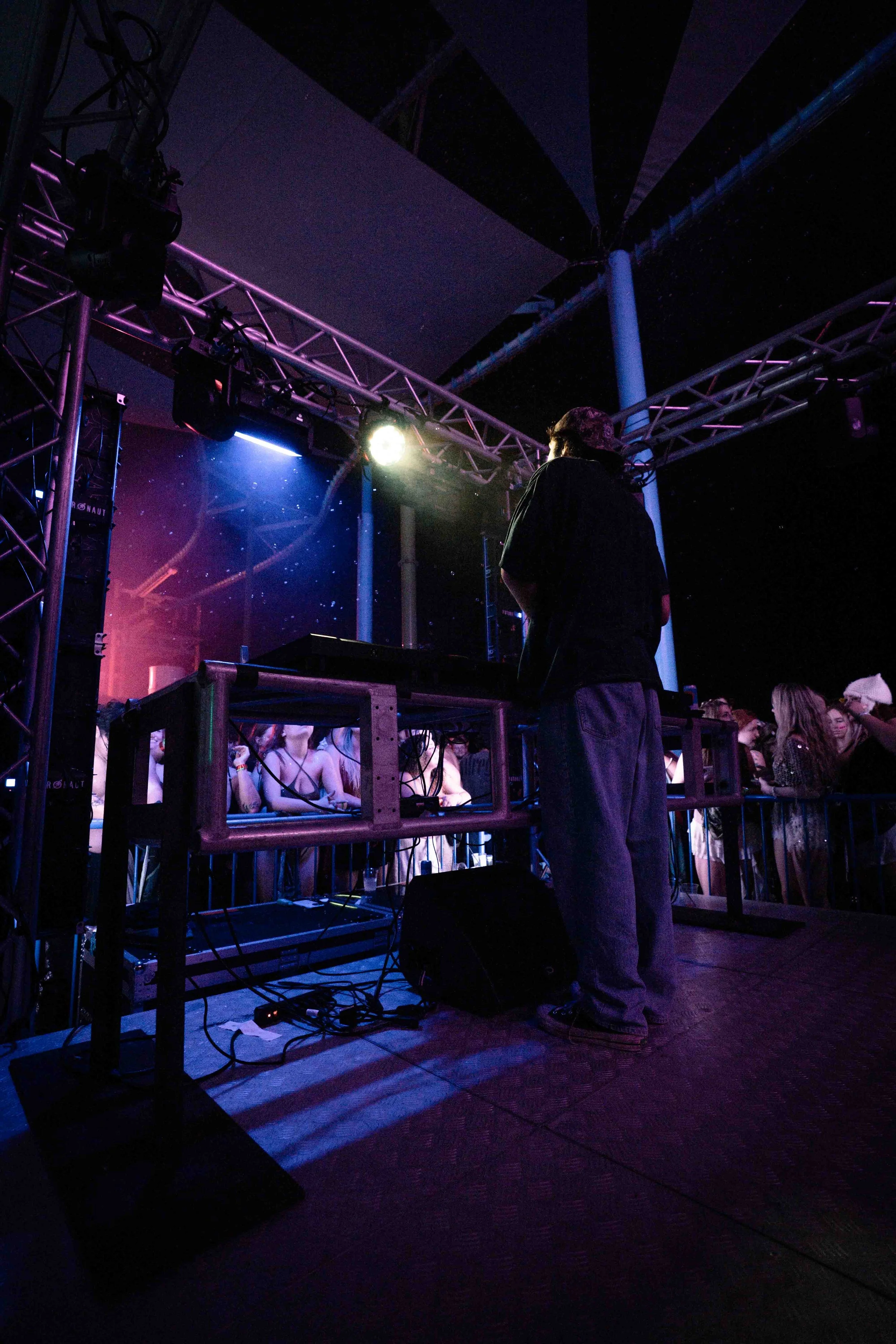 dannyteemedia-7301665.JPG