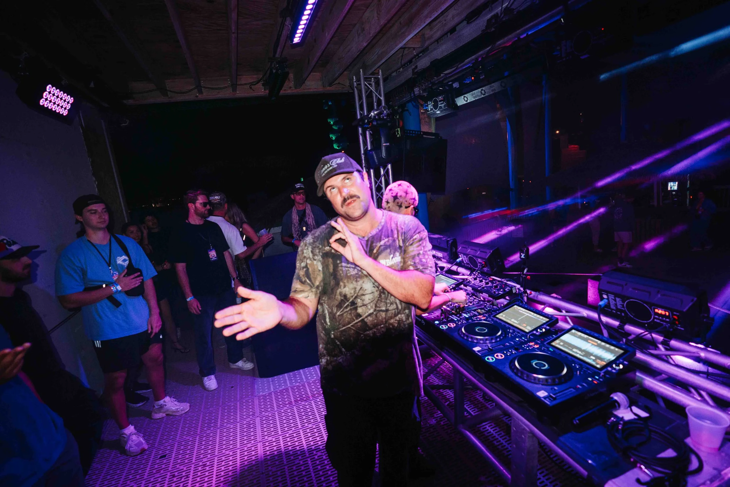 dannyteemedia-7306412.JPG