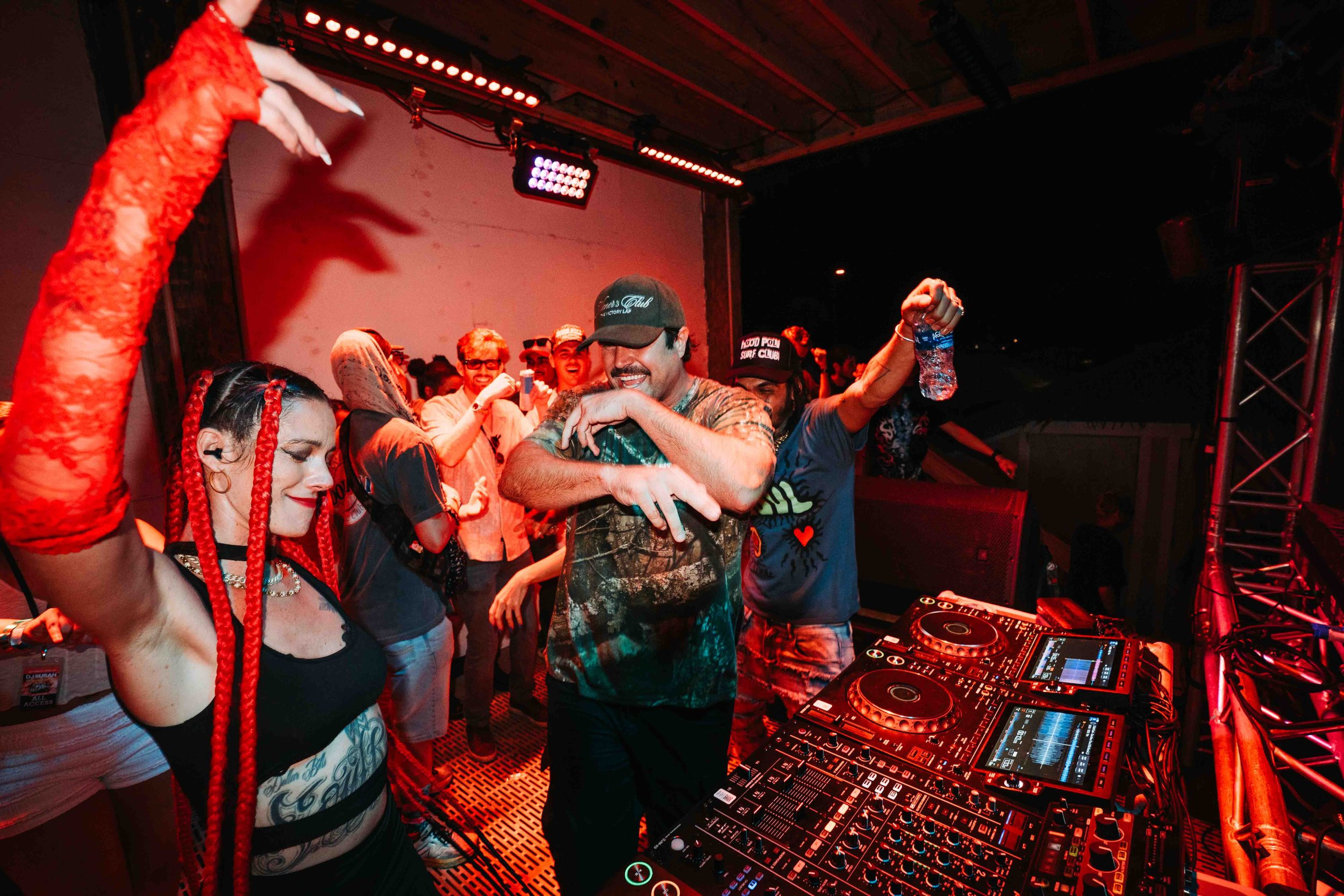 dannyteemedia-7306226.JPG