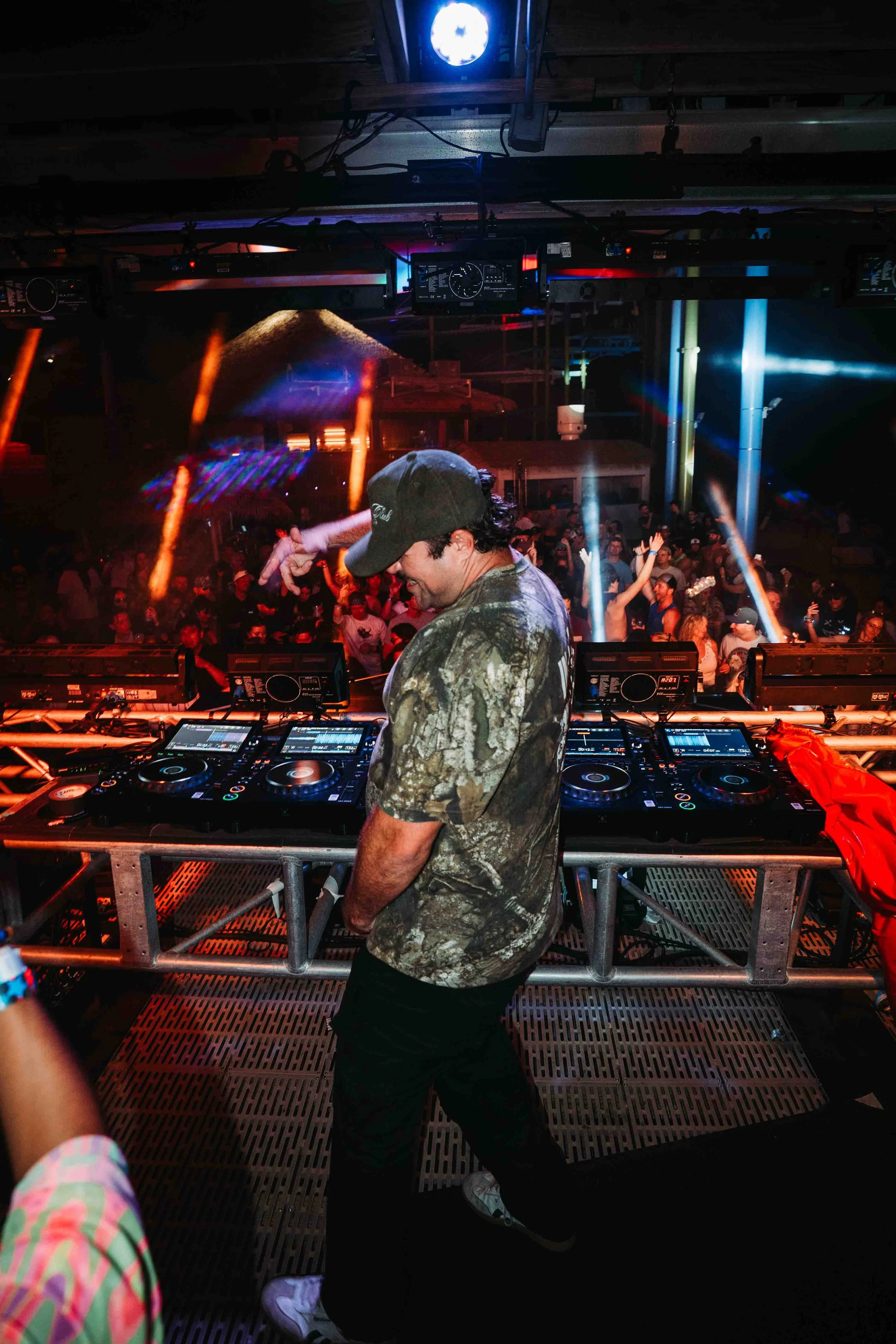 dannyteemedia-7305982.JPG