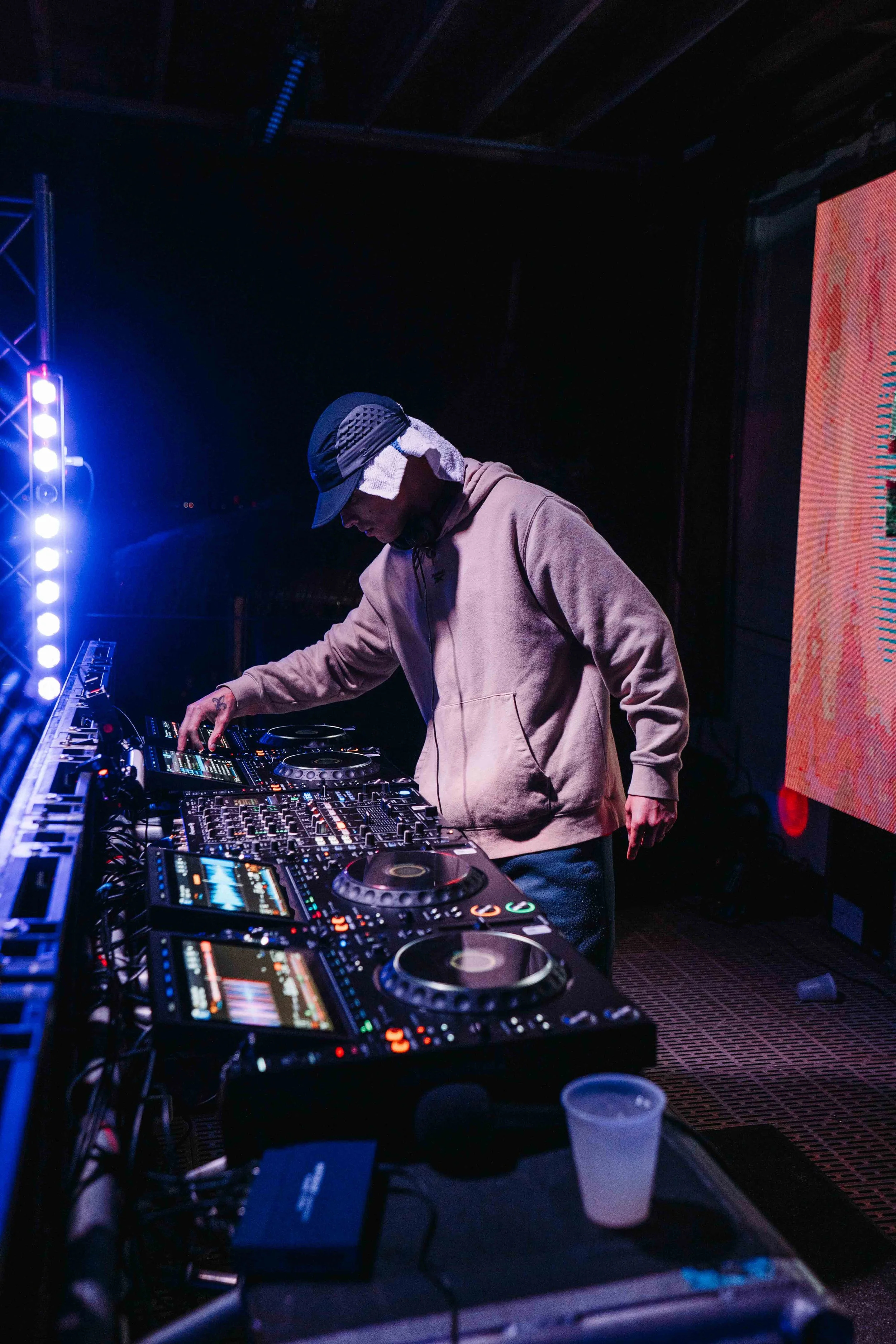 dannyteemedia-7306874.JPG
