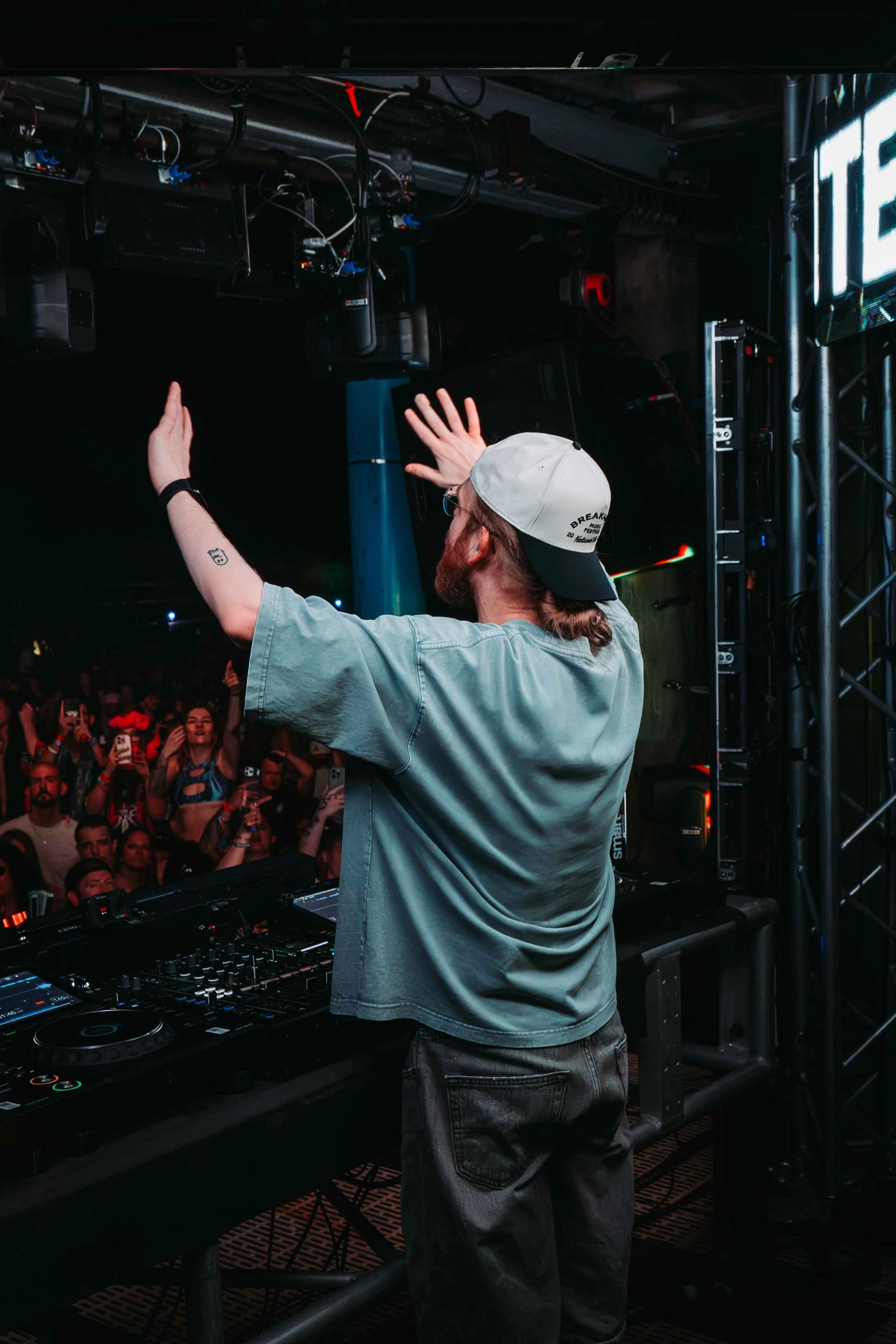 dannyteemedia-7309951.JPG