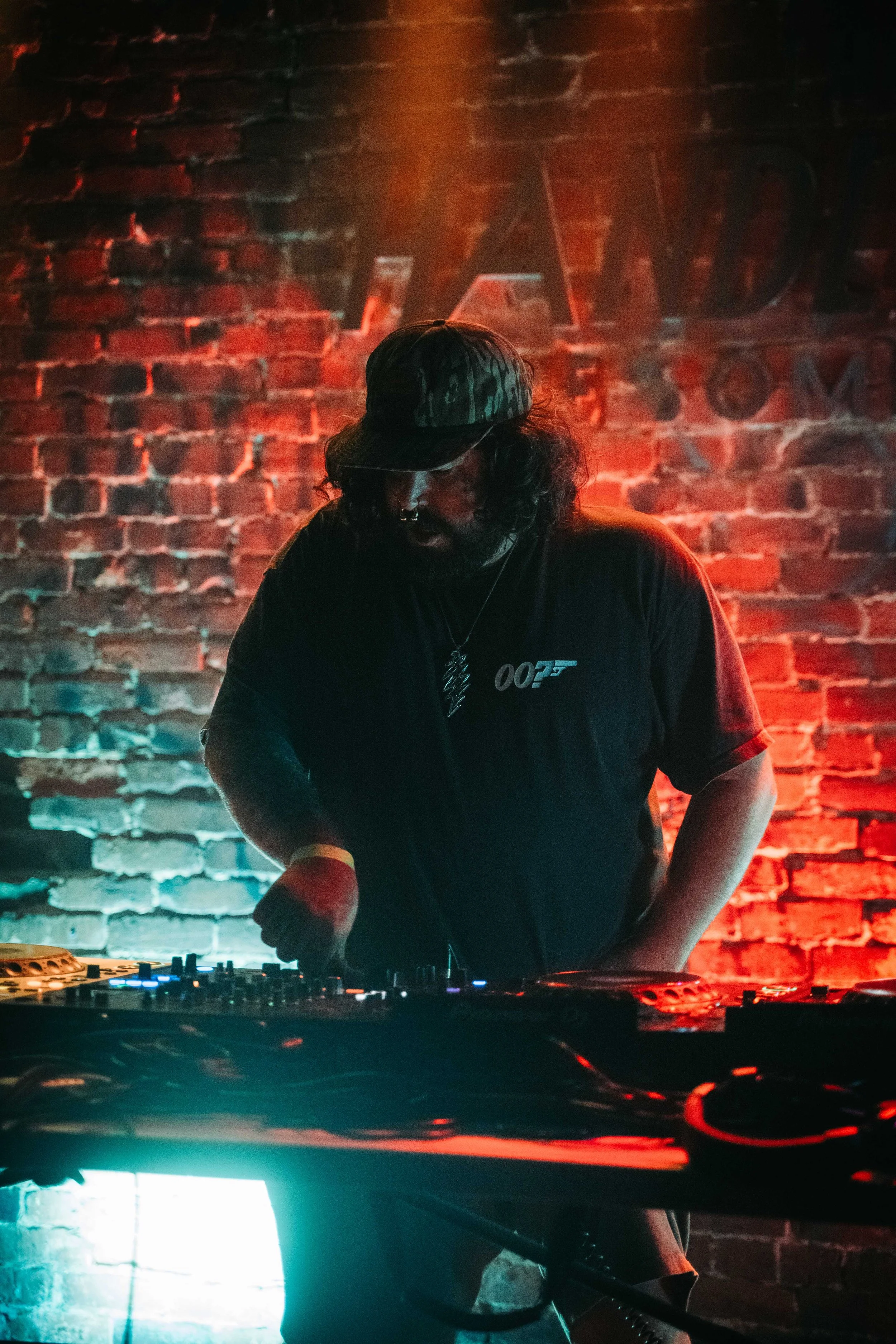 dannyteemedia-7305989.JPG