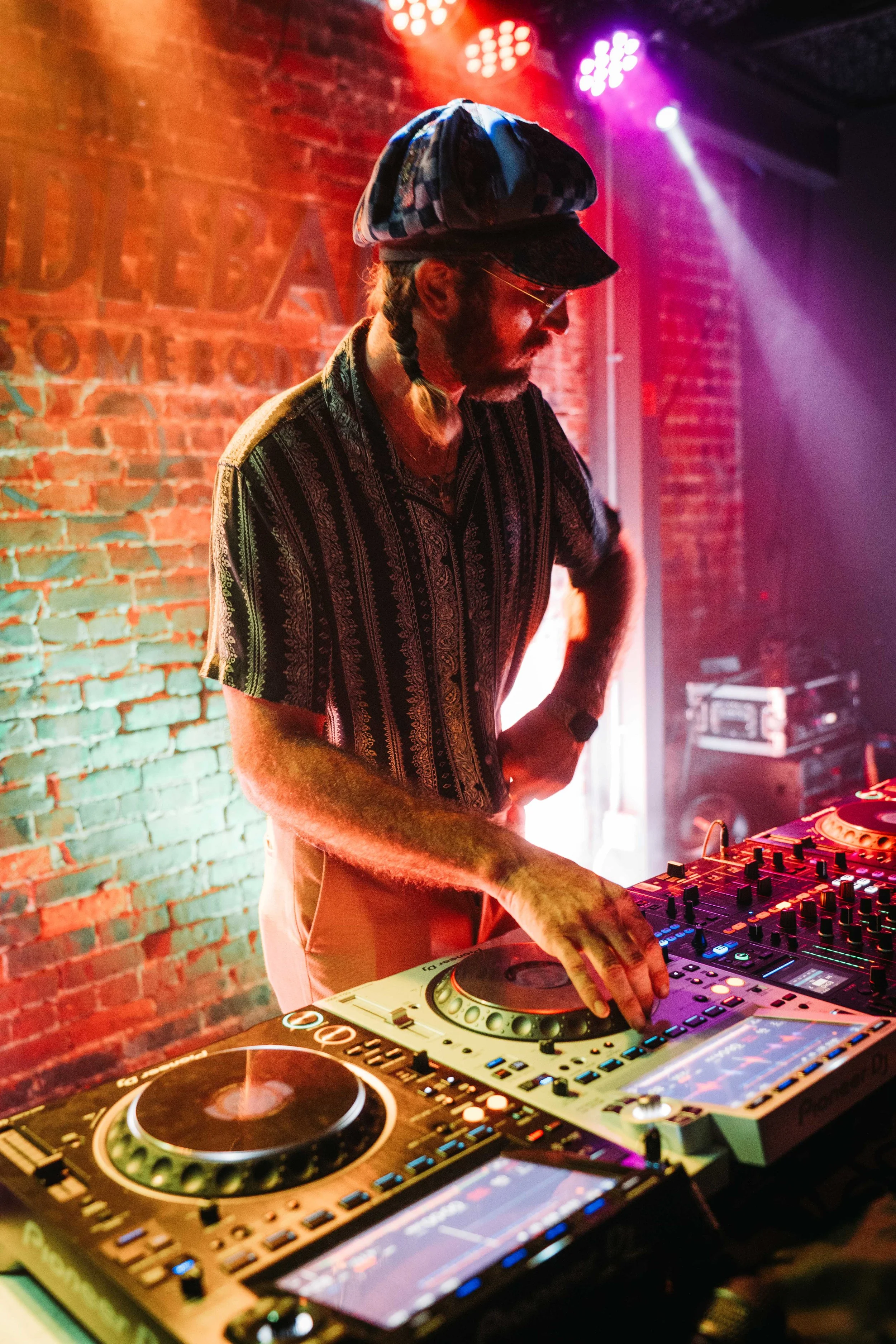 dannyteemedia-7305842.JPG