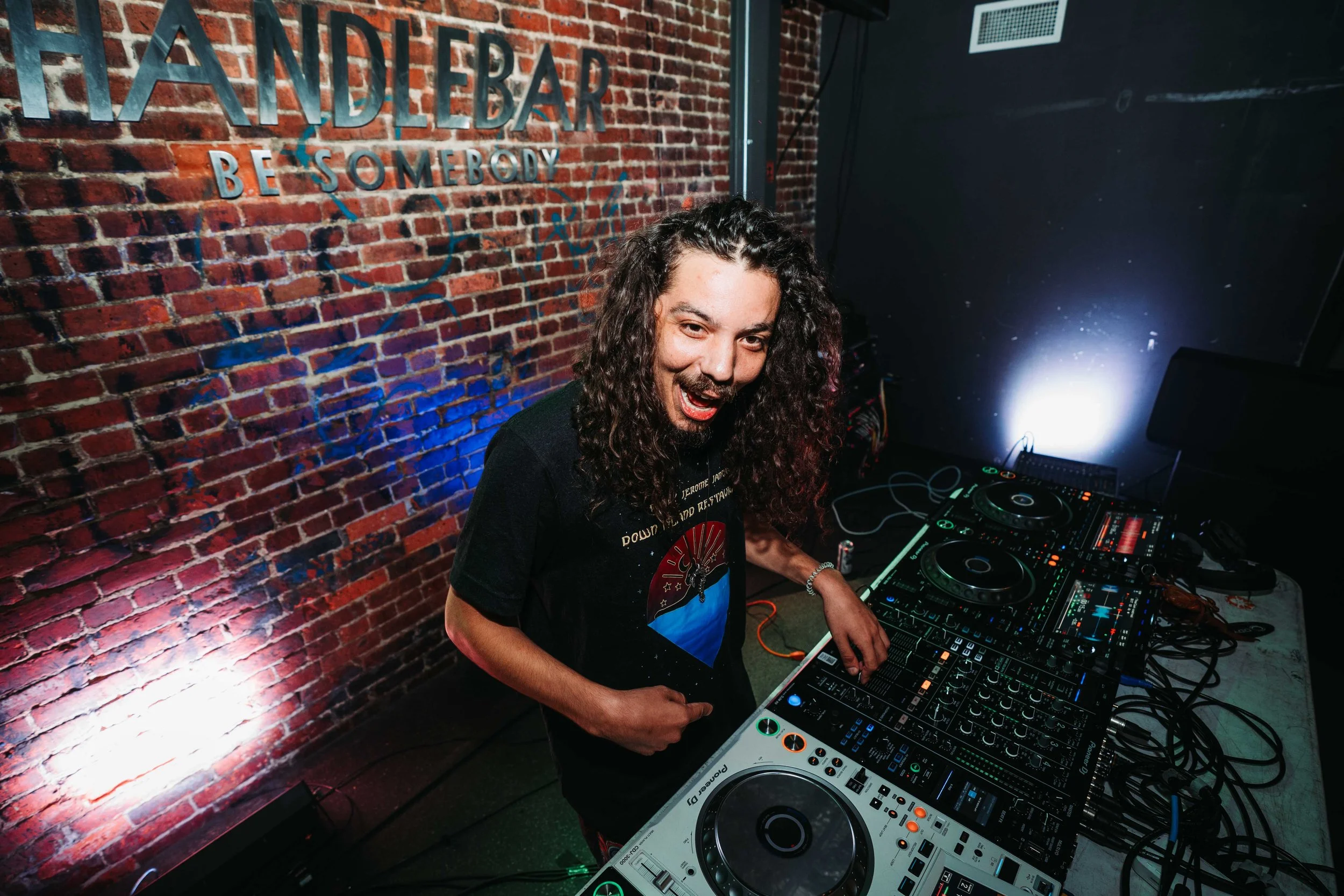 dannyteemedia-7305777.JPG