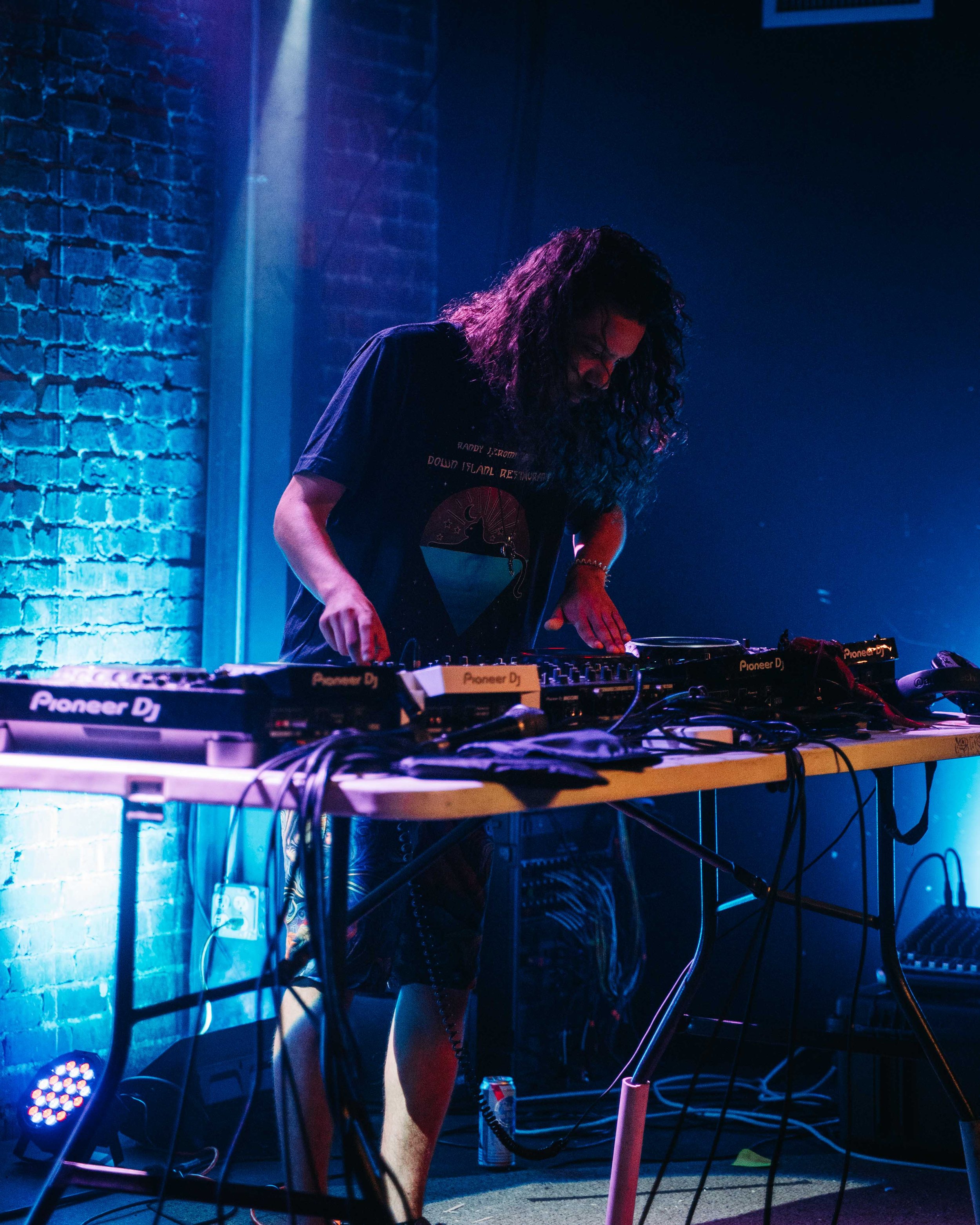 dannyteemedia-7305739.JPG