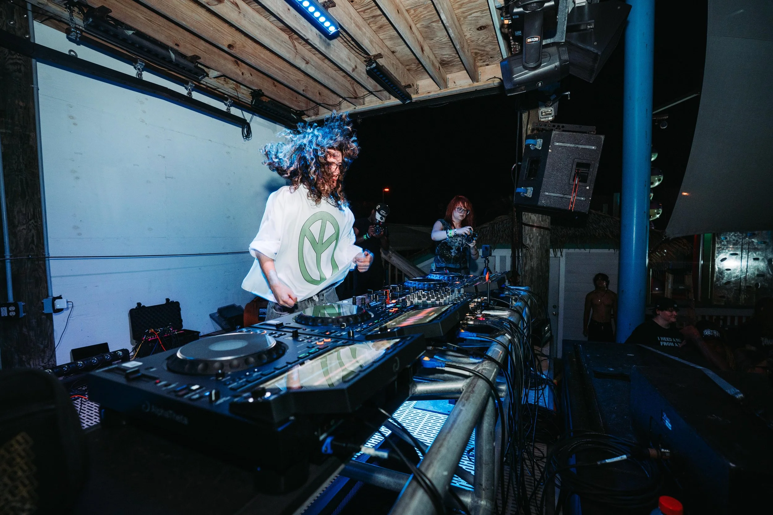 dannyteemedia-7307810.JPG