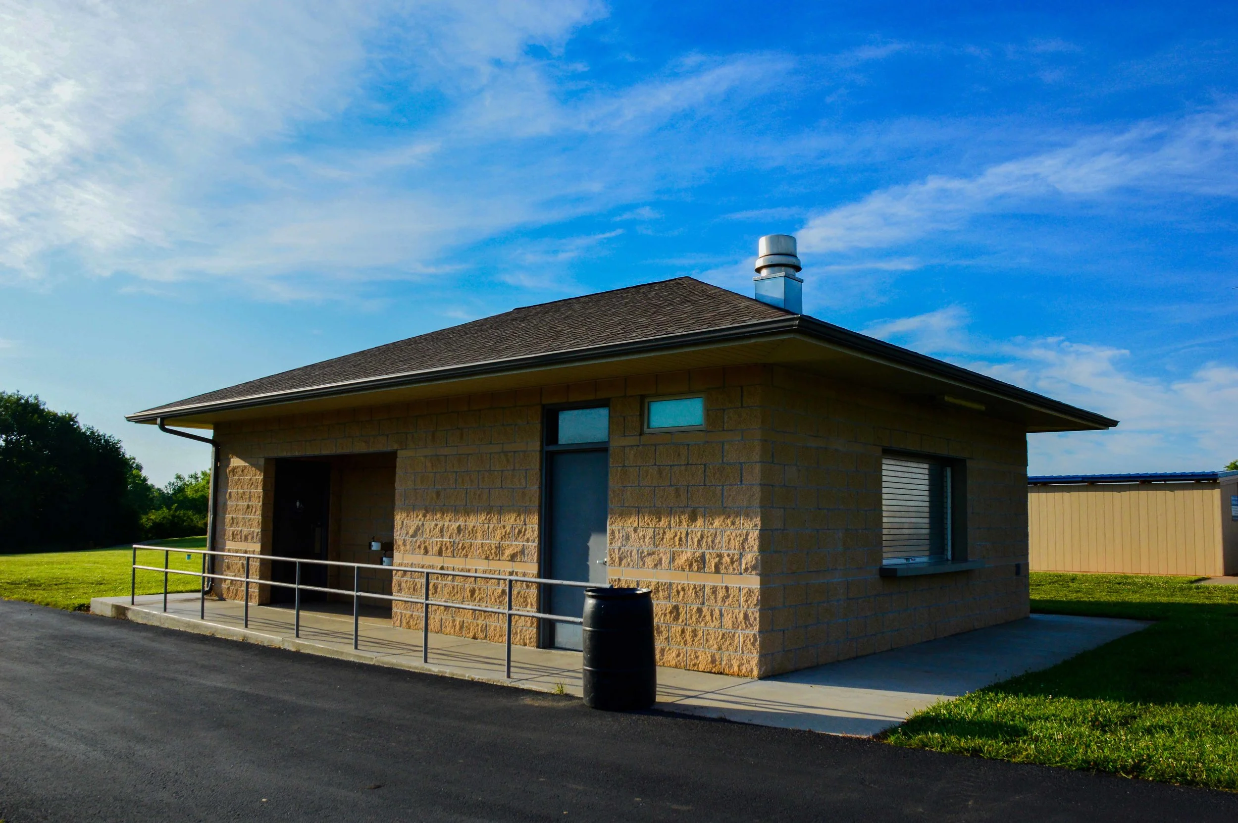 USD 437 Softball Facility Client: USD 437 Auburn Washburn Architect: HTK Architects