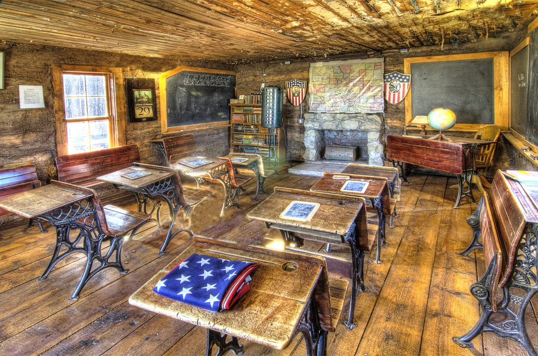 schoolhouse2.jpg