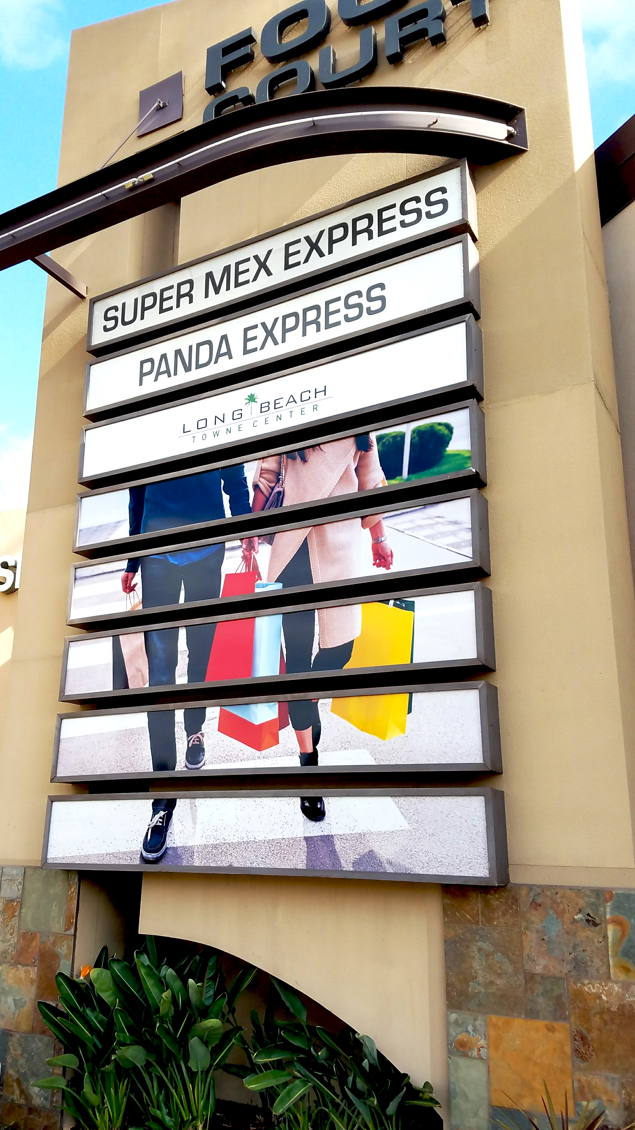 Long Beach Towne Center Signage