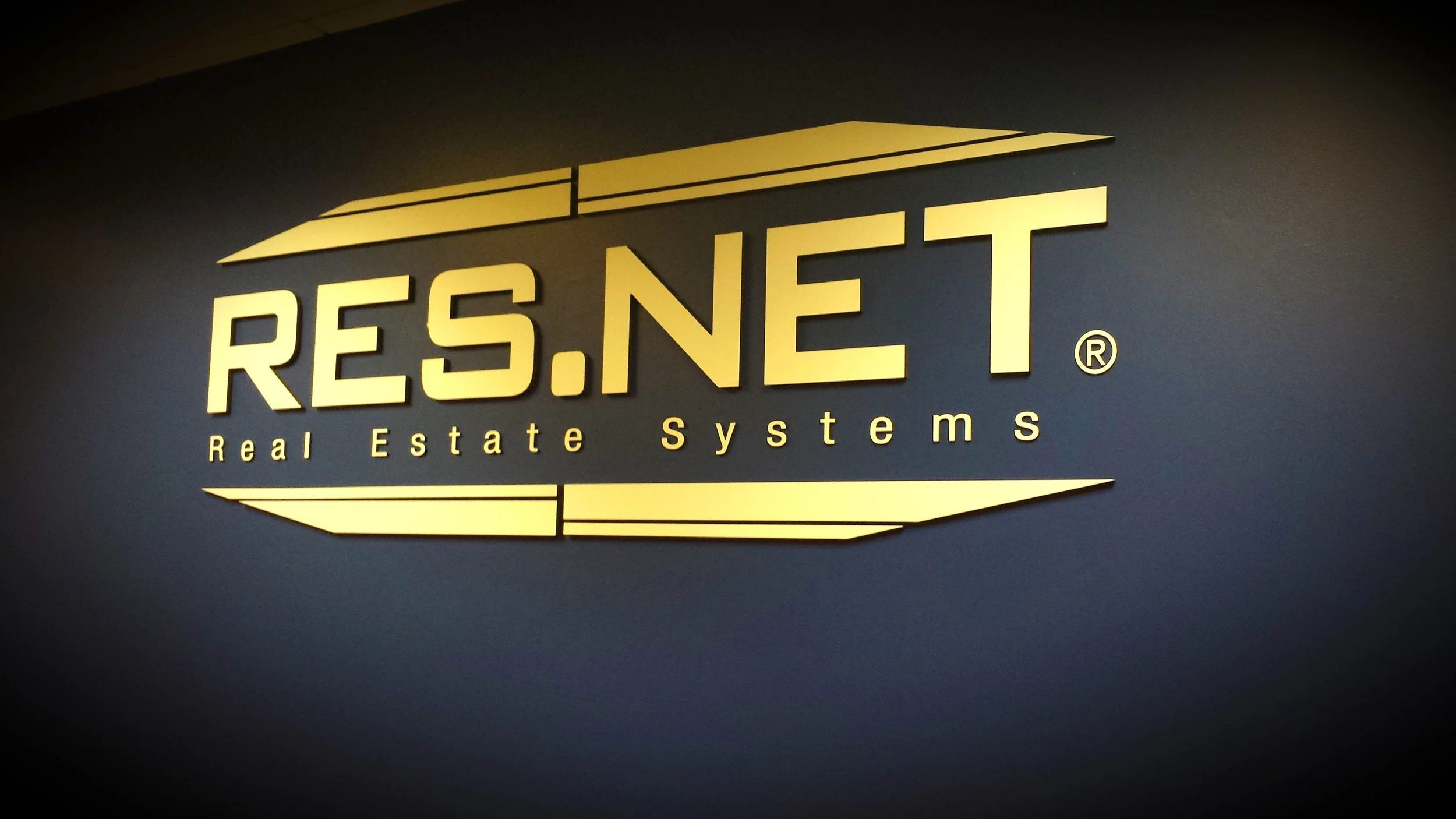 RES.NET Real Estate Systems Signage