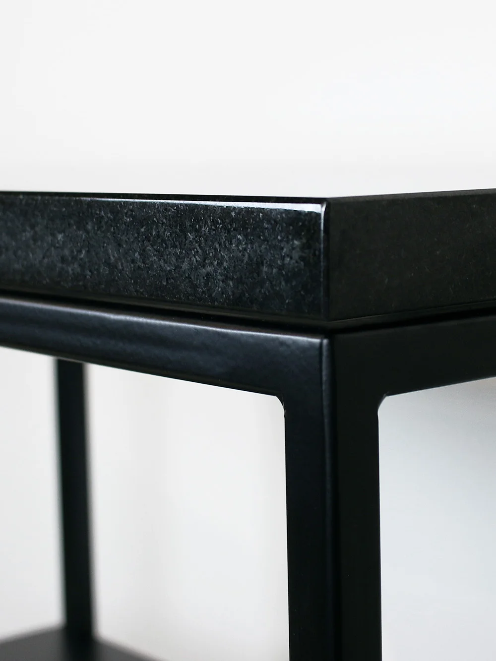 Table_04.jpg