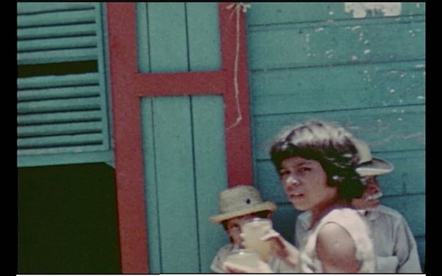 La Mirada For&aacute;nea program screens today at festival Vartex in Medellin, Colombia. Still from Los Angeles Station
Leandro Katz, 1976, 10 min., 16mm transferred to digital, color, silent, Argentina/Guatemala/USA.&nbsp;More info on our website: h