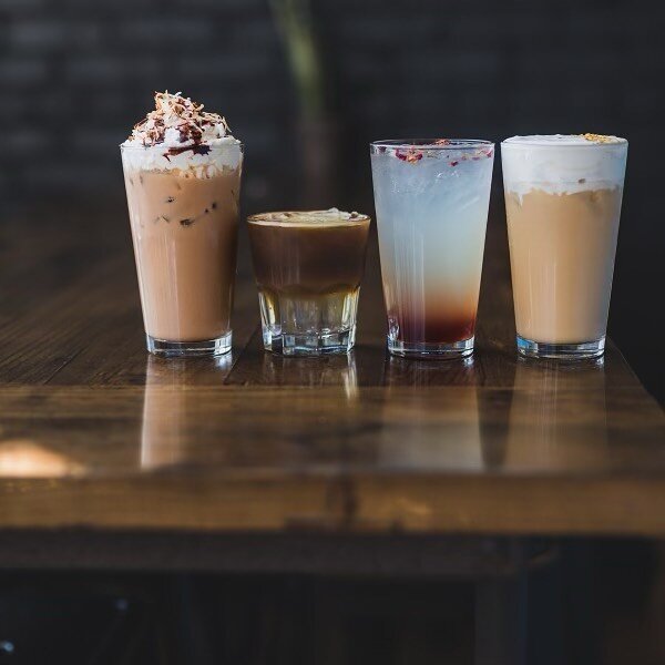 🐝 New Spring Drinks 🌷 

Samoa Latte

Coconut Lime Espresso Tonic

Rose Honey Lemonade

Pistachio Latte w/ 
Orange Blossom Cold Foam