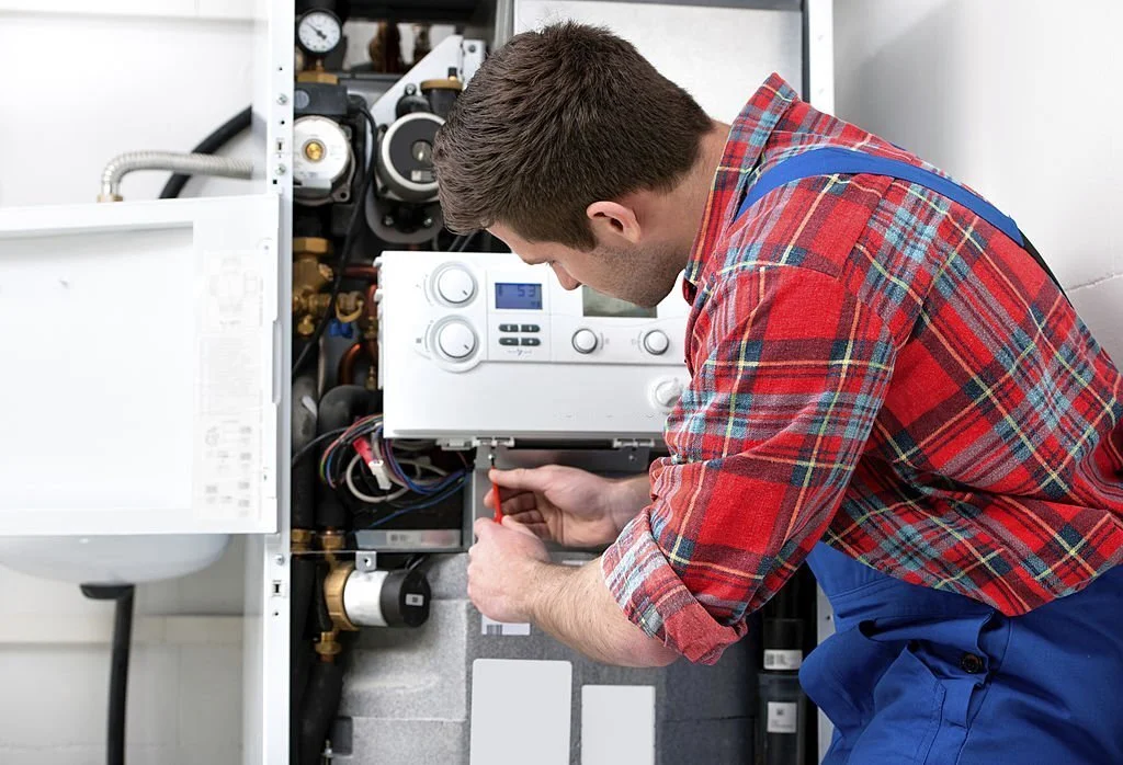 Who to Call For Water Heater Repair