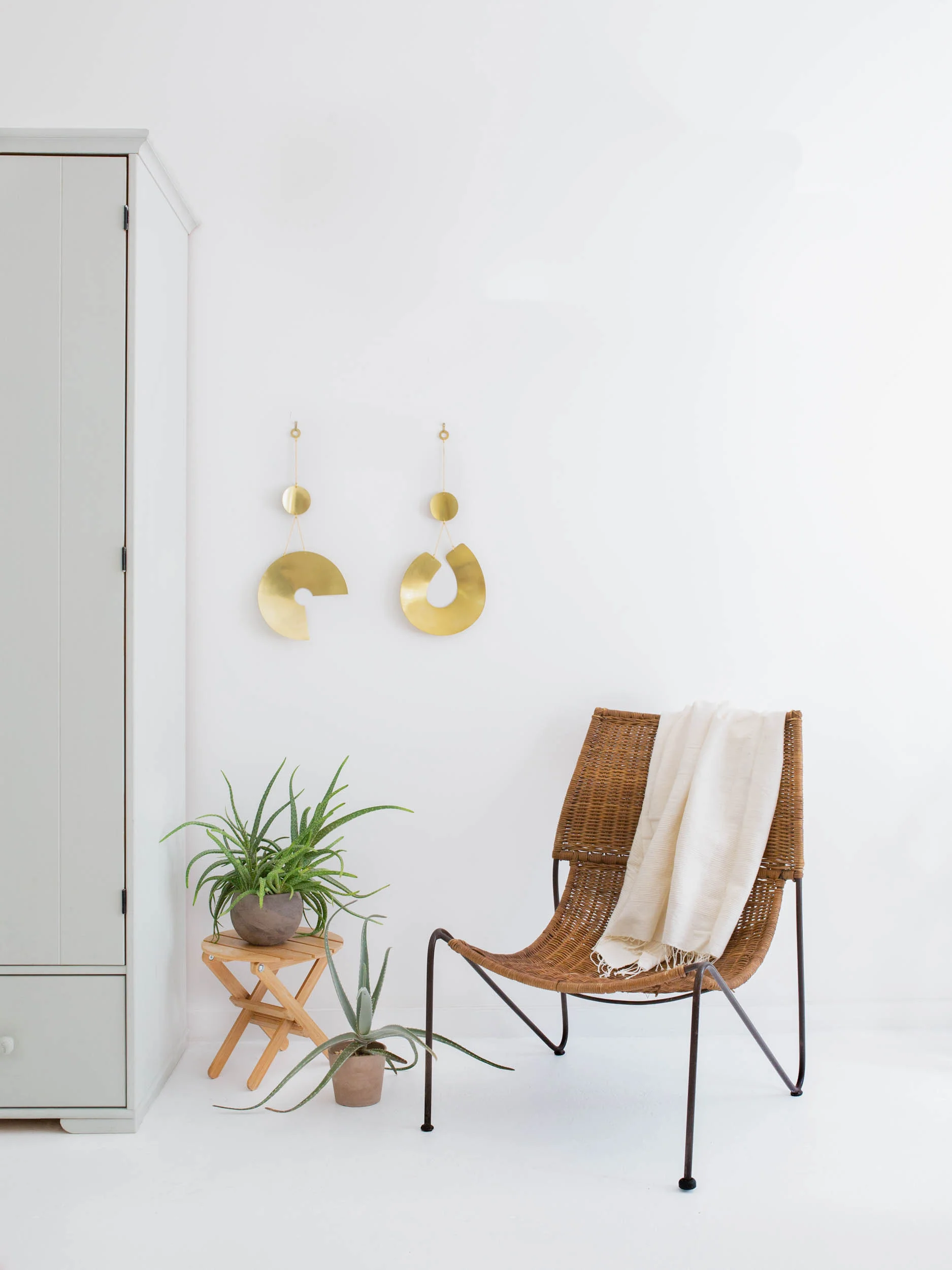 Modern 3D Brass Wall Art Hanging No. 13 by Circle and Line