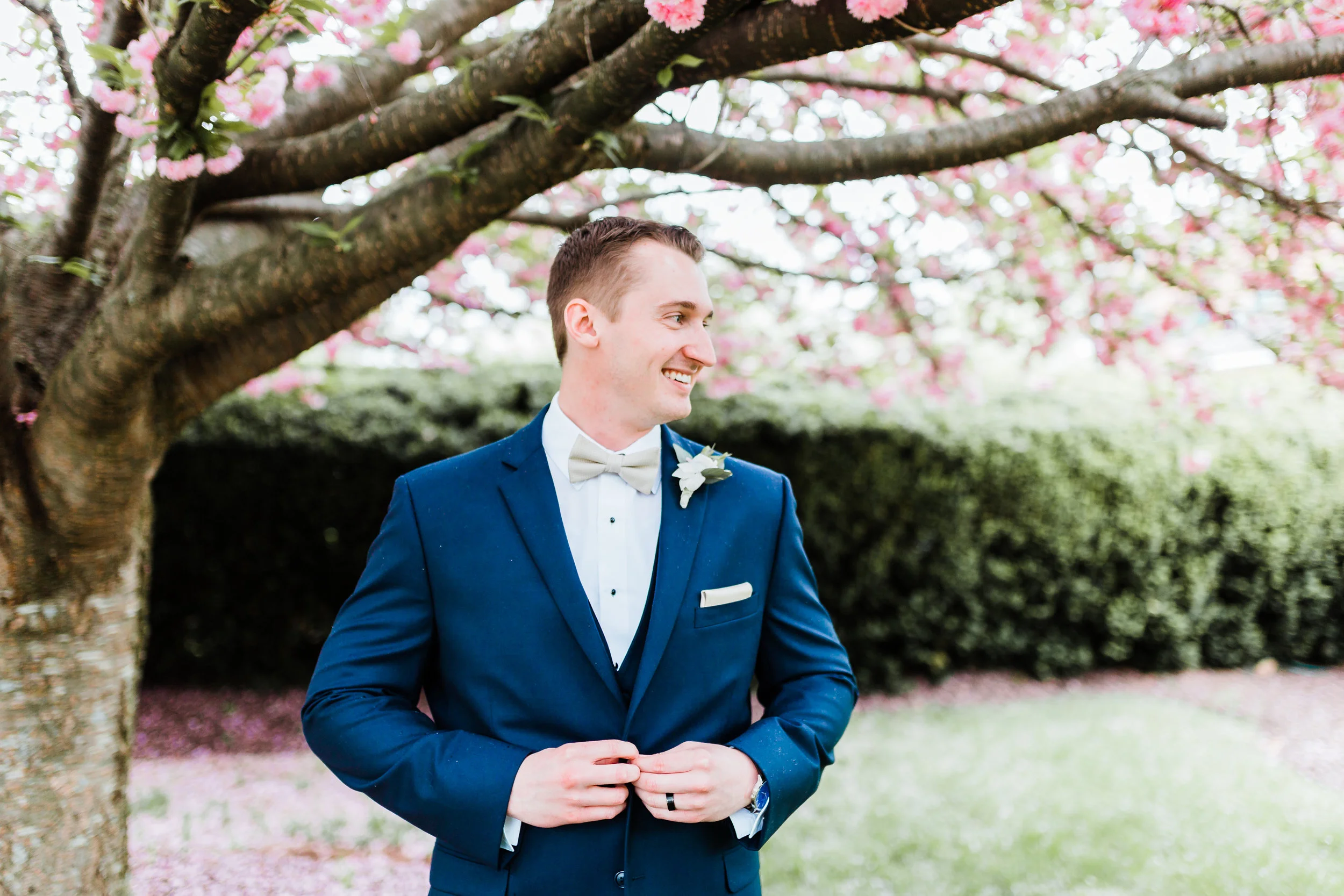 single shot of the groom on his wedding day md wedding photographer