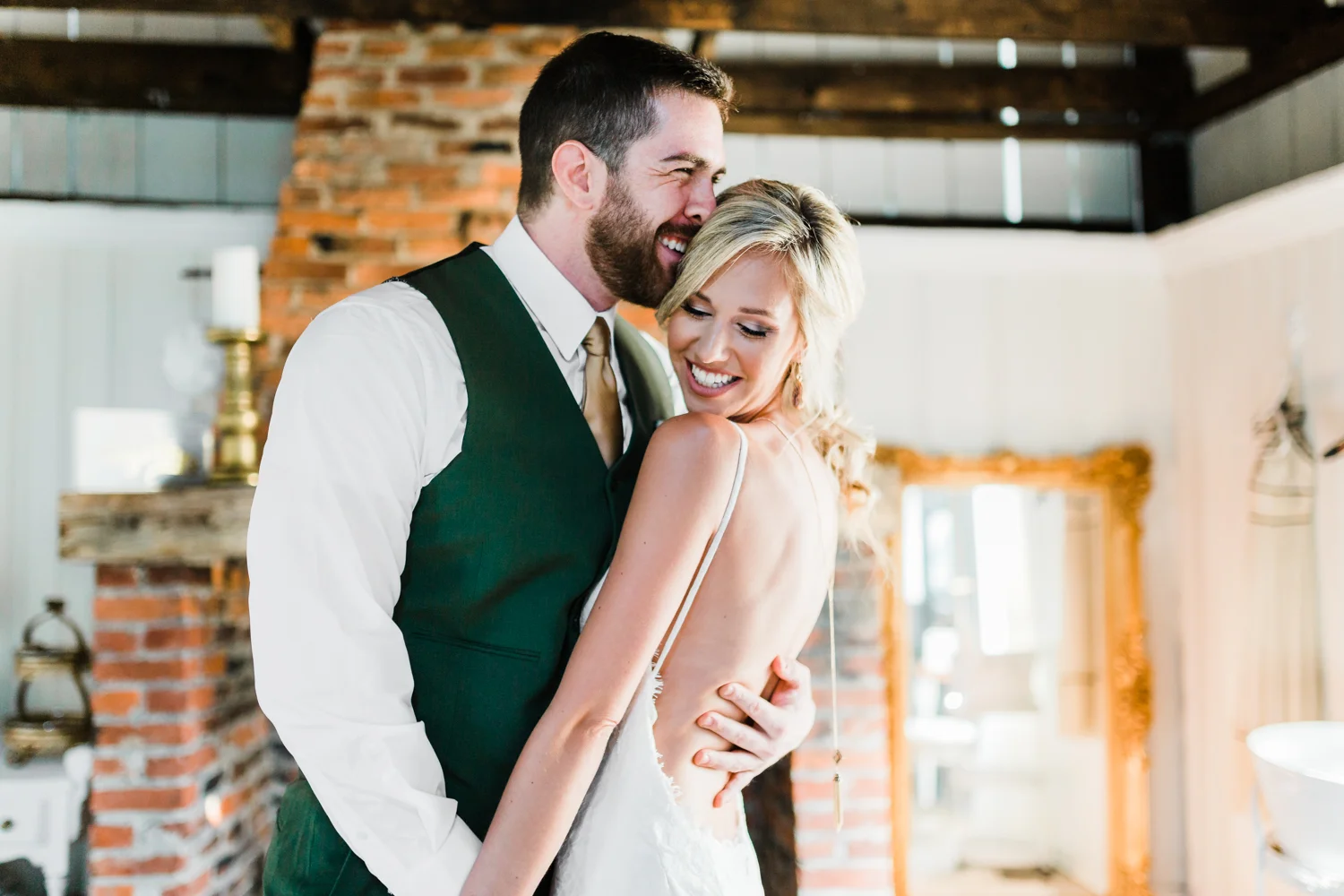 unique rustic venues in maryland - montagu meadows - best maryland wedding photographer