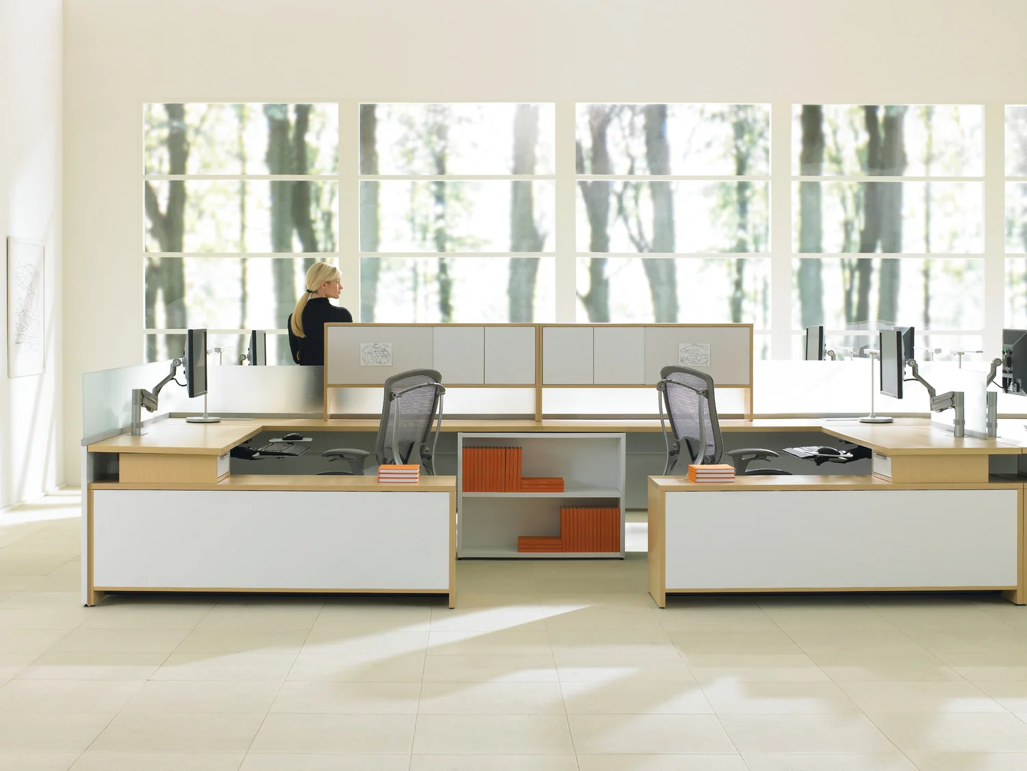Low-Expansion-Desking-Spine-Desk-with-Return-and-Low-Credenza-Half.jpg