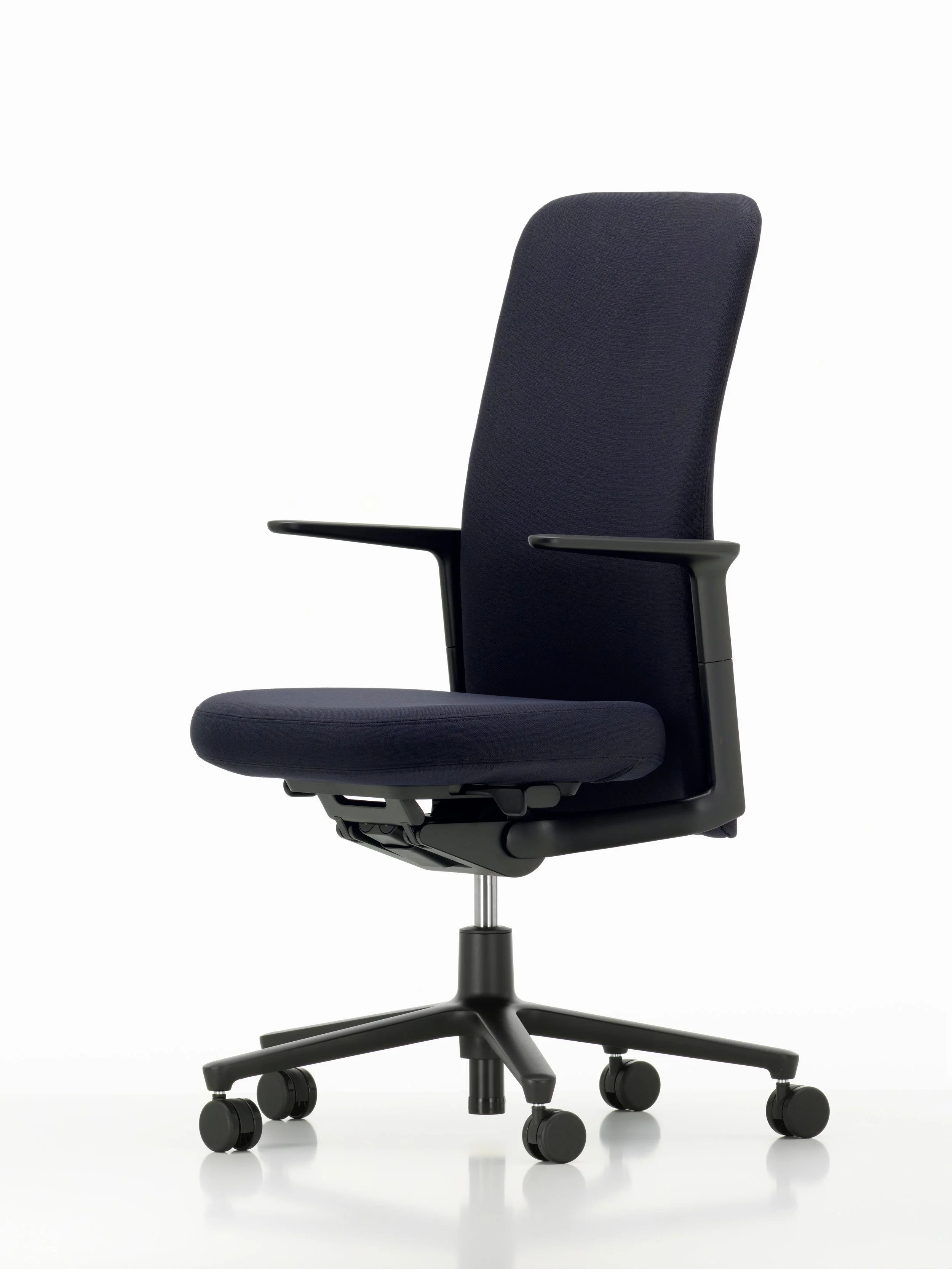 Pacific Chair, medium back_1539051_master.jpg