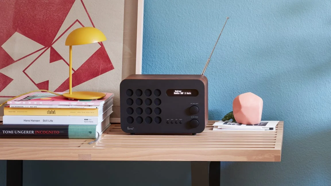 p-2-90245865-this-new-eames-radio.jpg