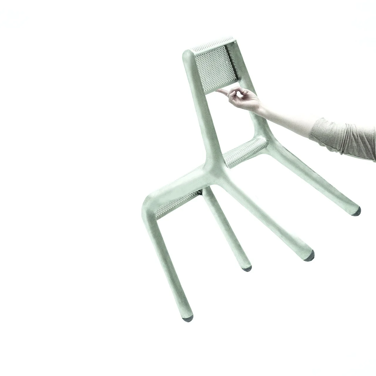 ULTRALEGGERA 1660 Is the World's Lightest Chair