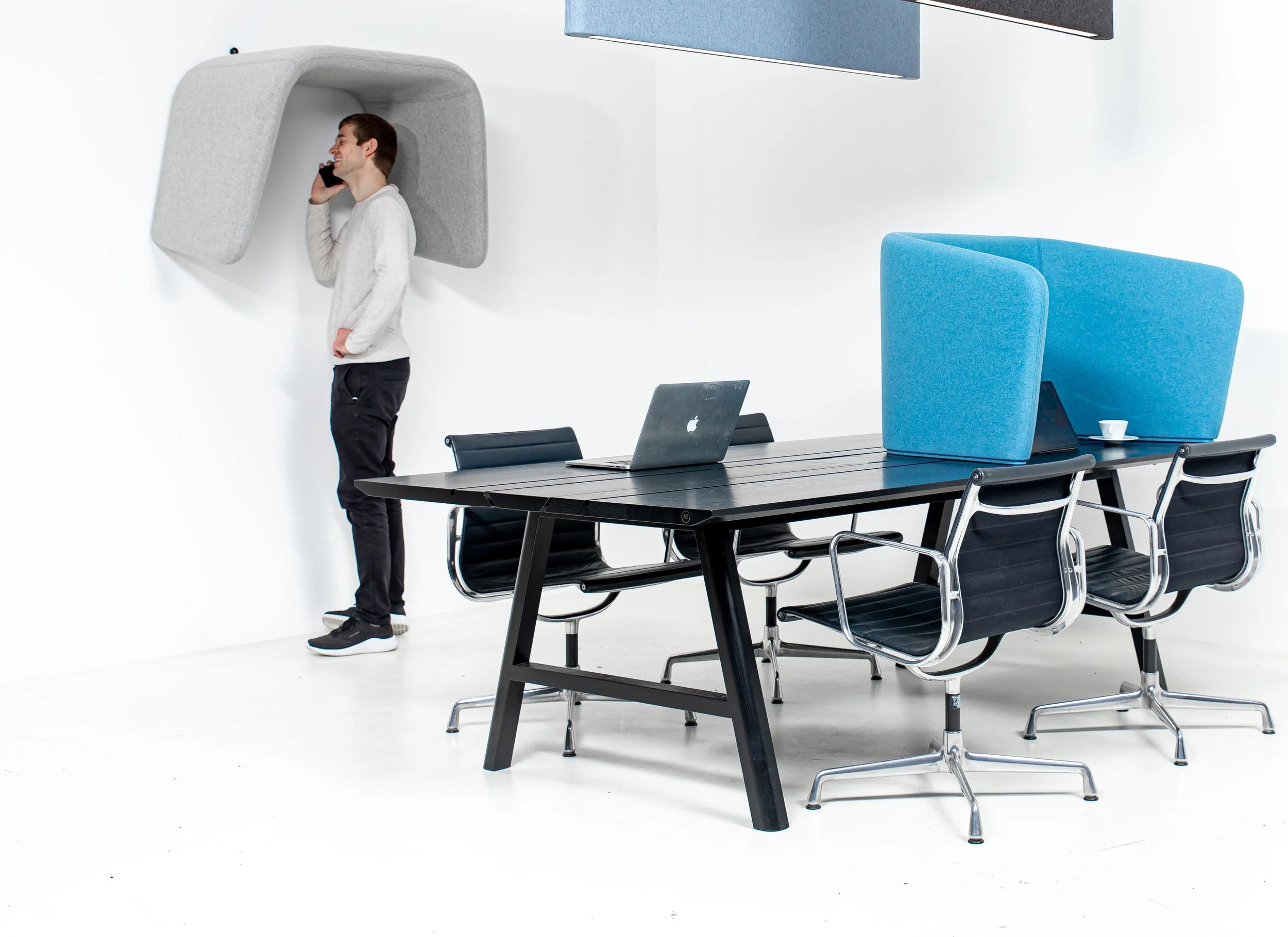 BuzziCocoon is BuzziSpace’s newest acoustic solution that creates the ultimate acoustic sanctuary in the office