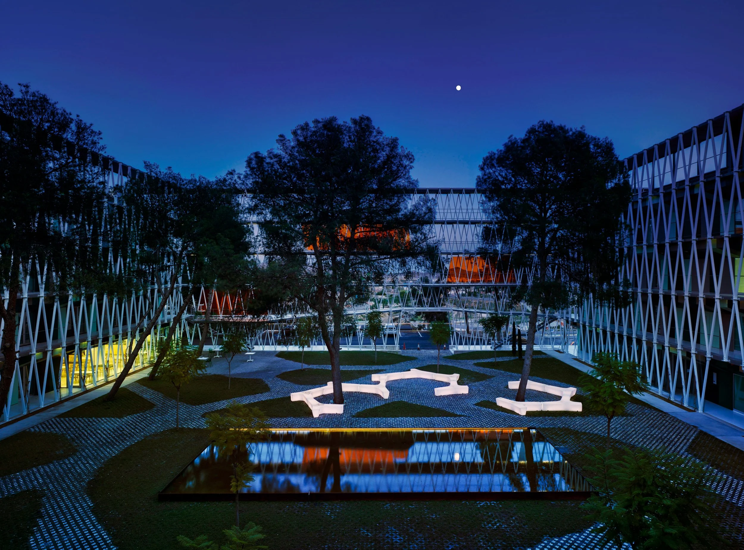 Landscape Forms Introduces the Air Collection:  A Playful, Sustainable  Family of HDPE Site Furnishings