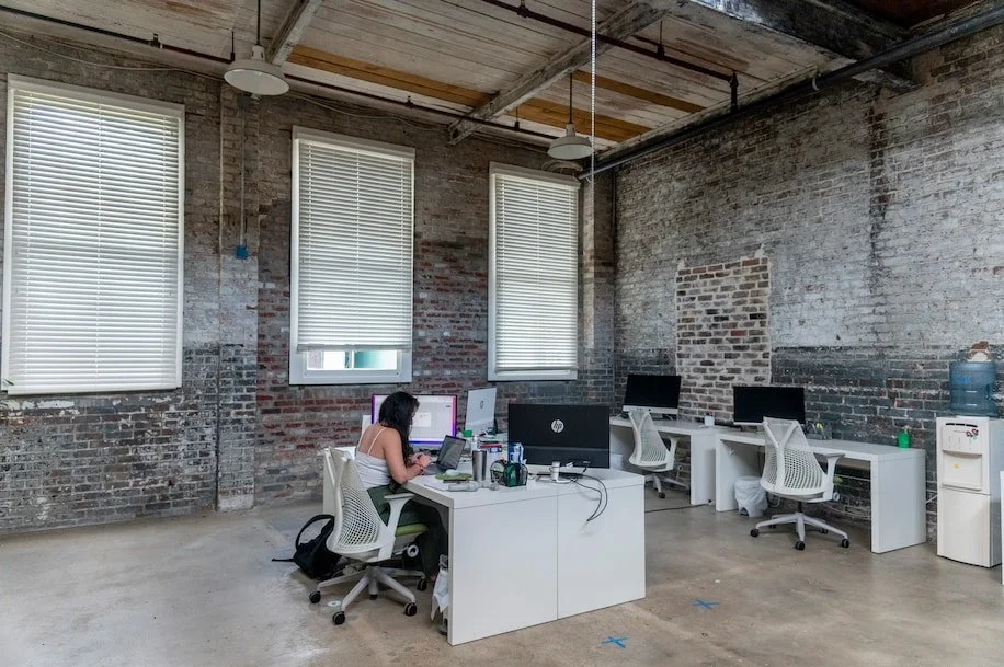 Nobody wants to be in the office on Fridays