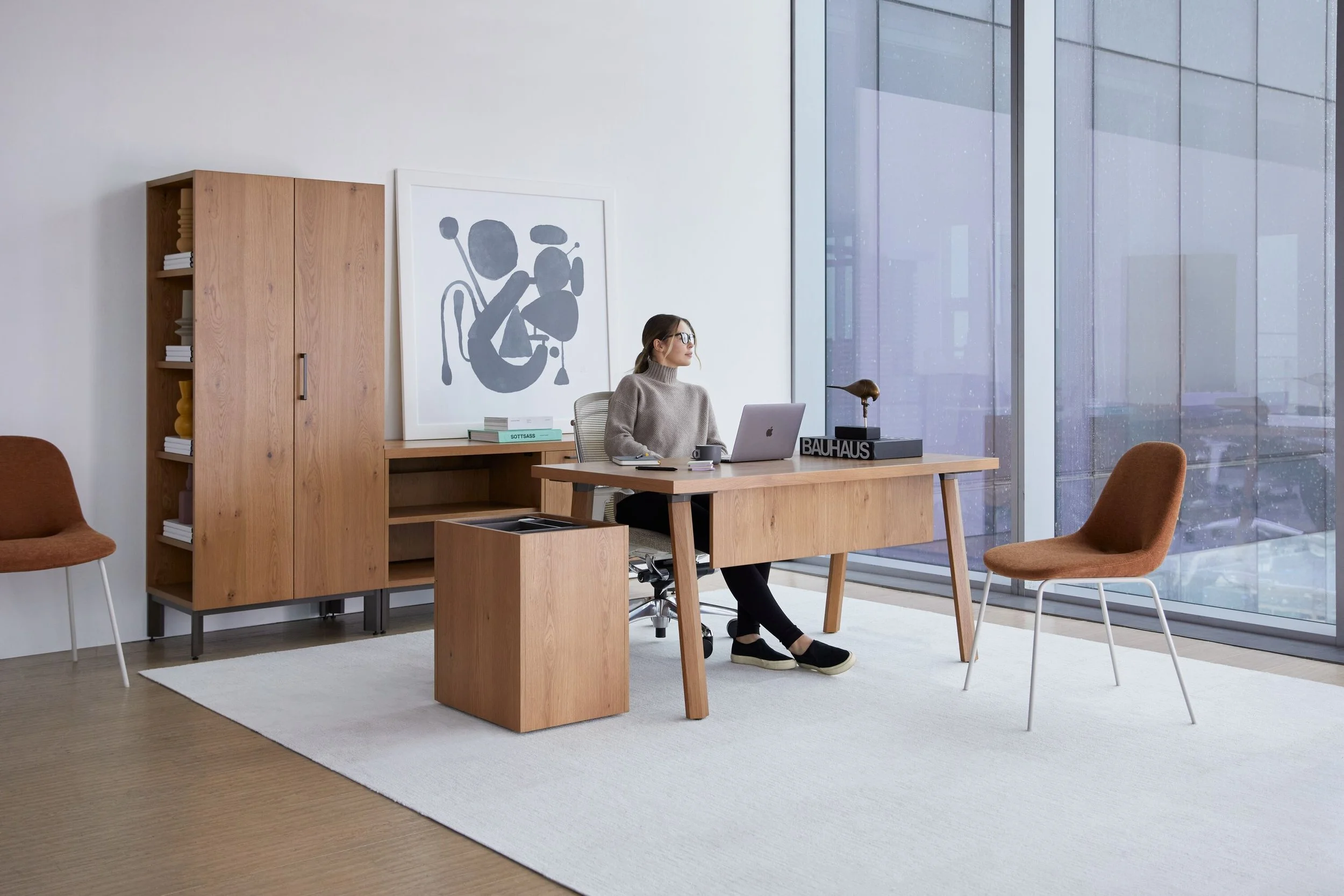 Teknion’s Chronicle: Accommodating Workplace Personalization with A Natural Base