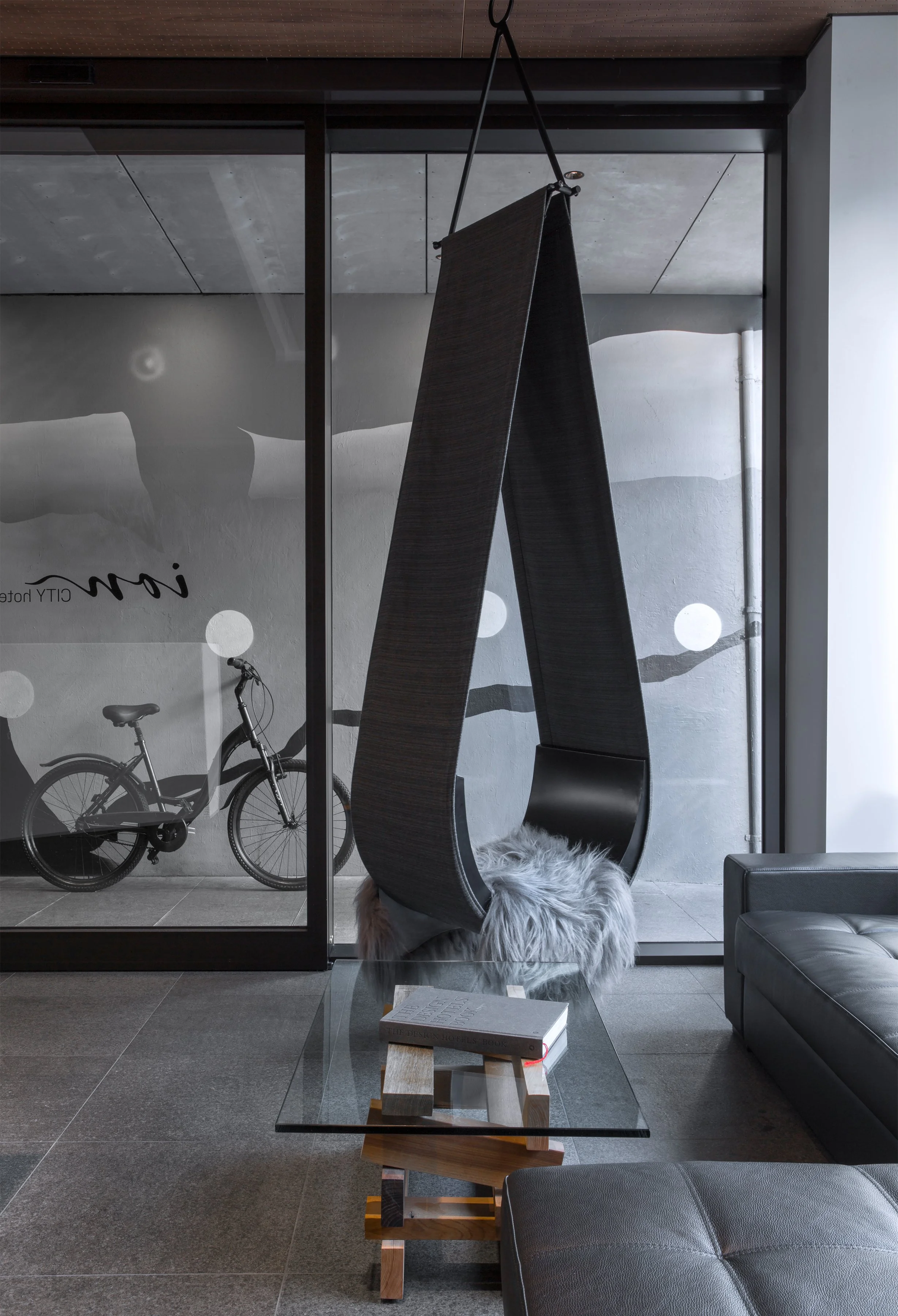 Minarc Elevates Seating Design with DROPi Hanging Chair
