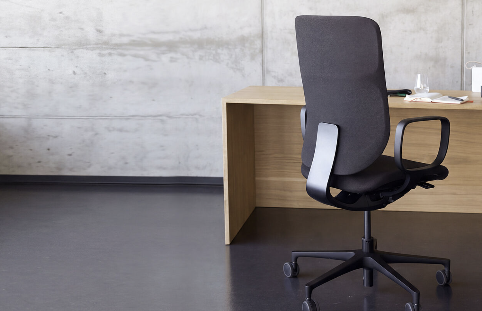 LOOC by Klöber: Designed to meet the demands of modern working environments