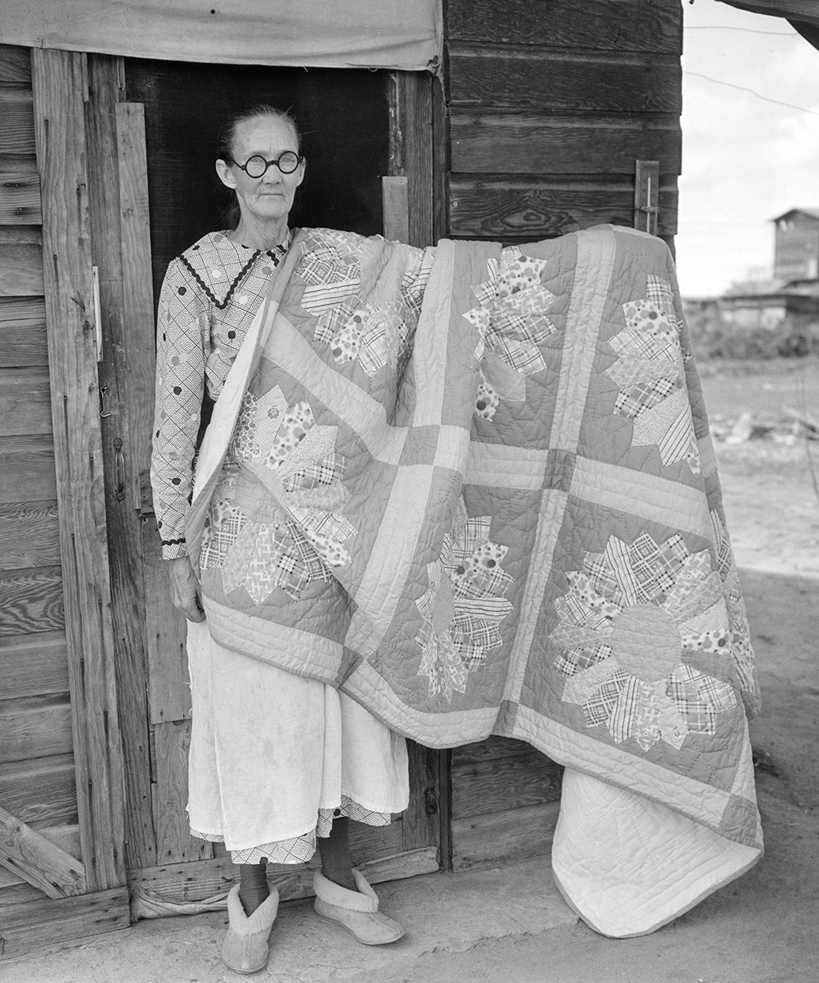 Photograph by Dorothea Lange, Library of Congress