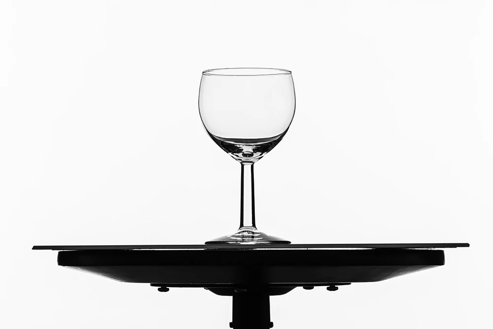 glas-pediestal.jpg
