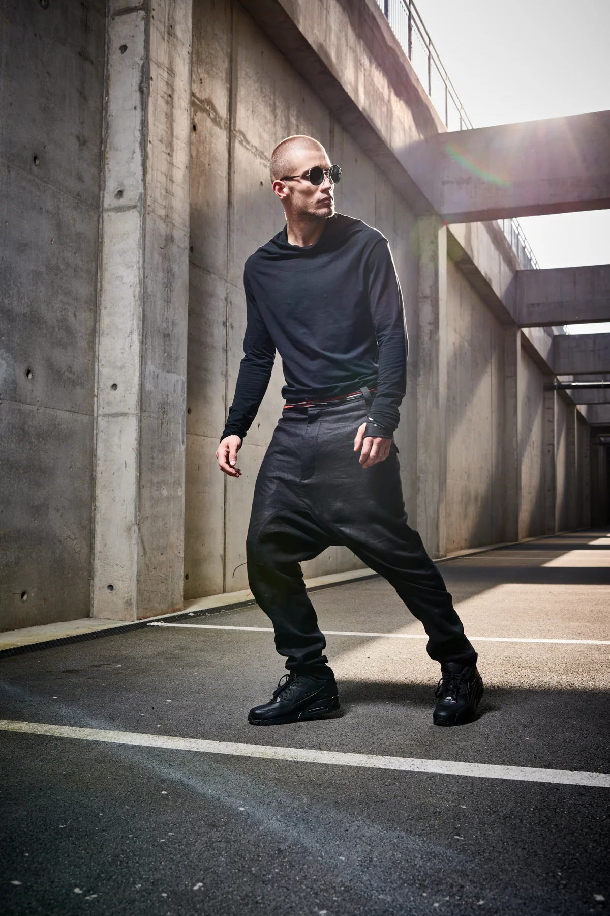 powha-distorted-black-cotton-top-6