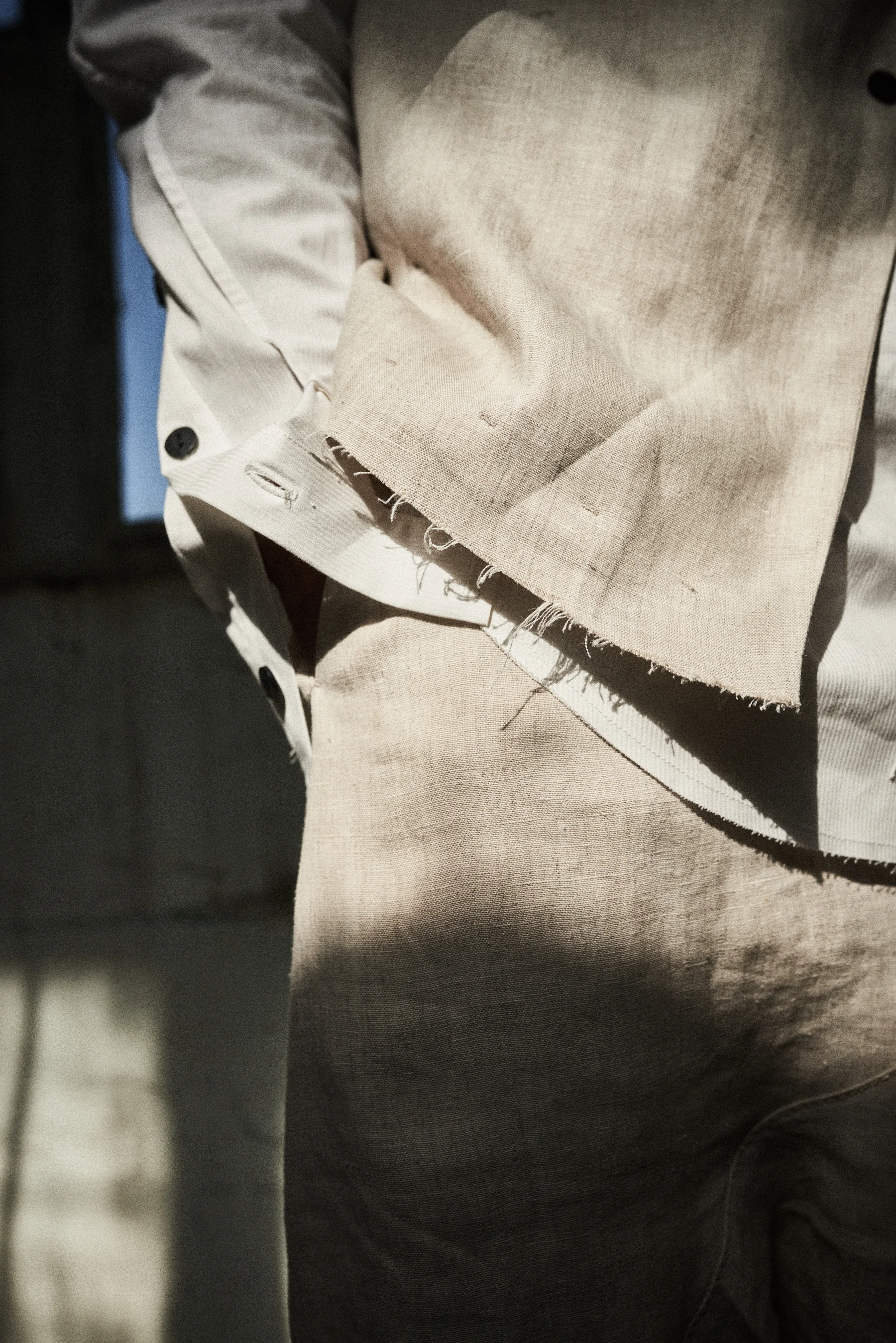 powha-distorted-white-linen-jacket-5
