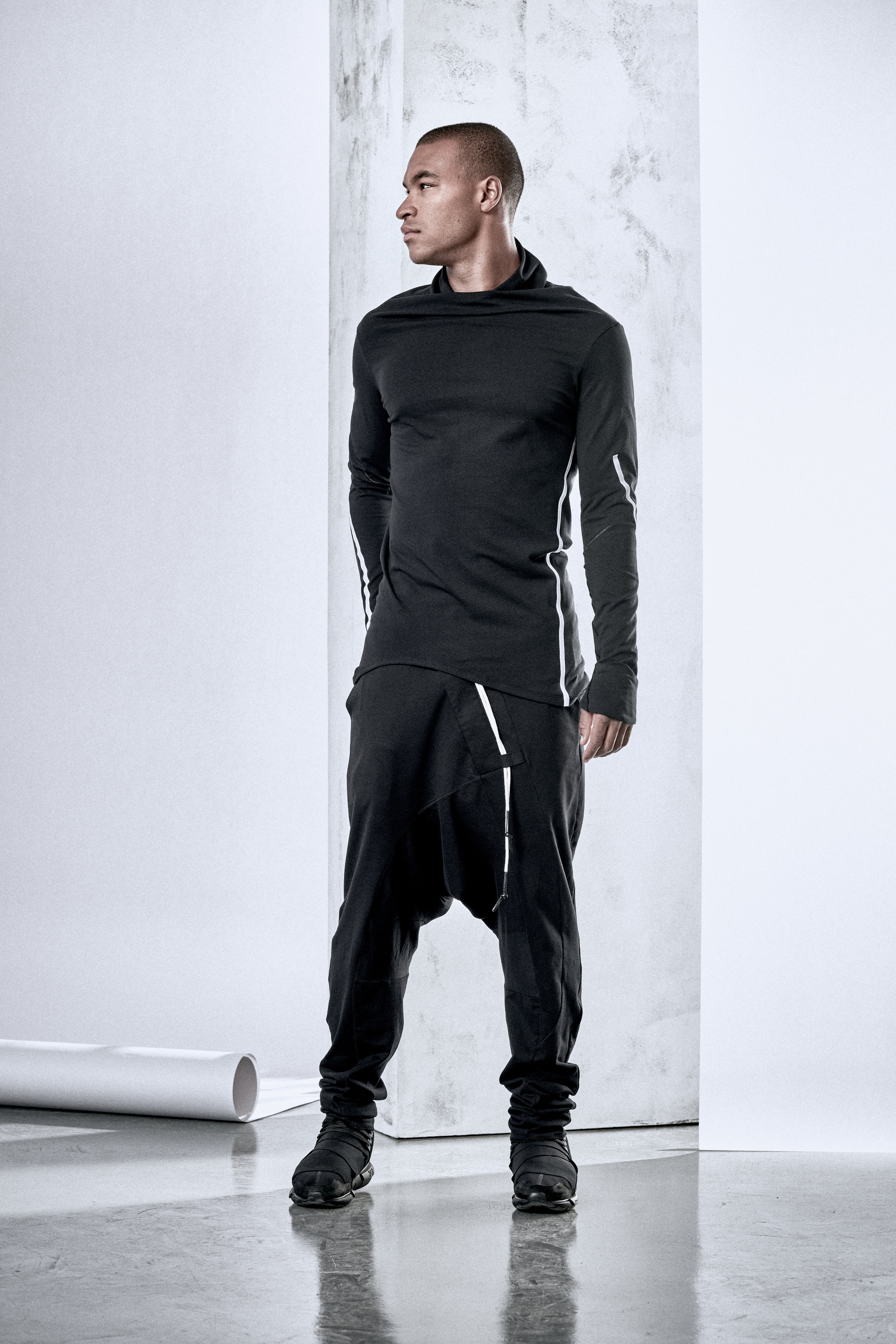 powha-long-sleeved-black-bonded-top-7