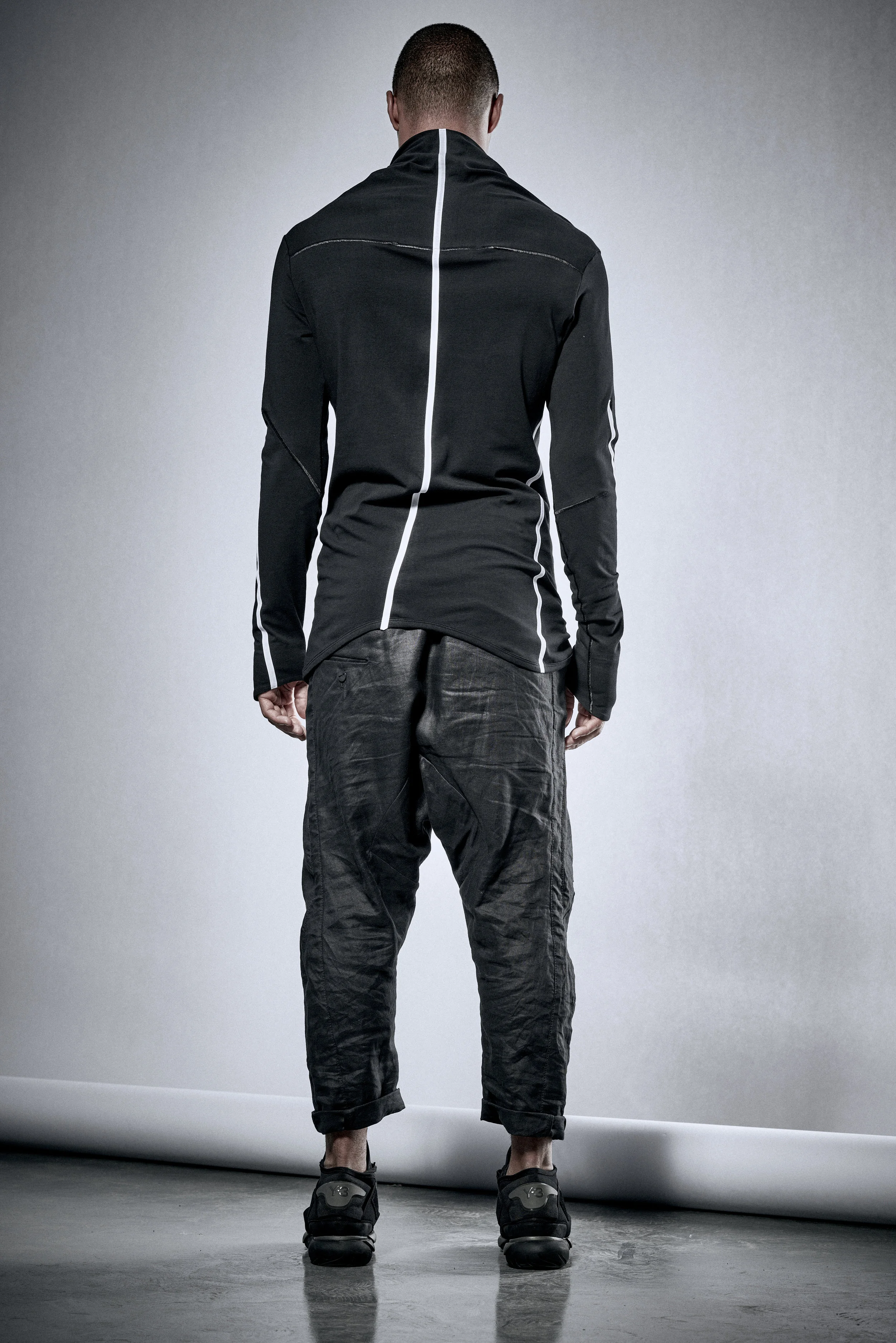 powha-long-sleeved-black-bonded-top-3