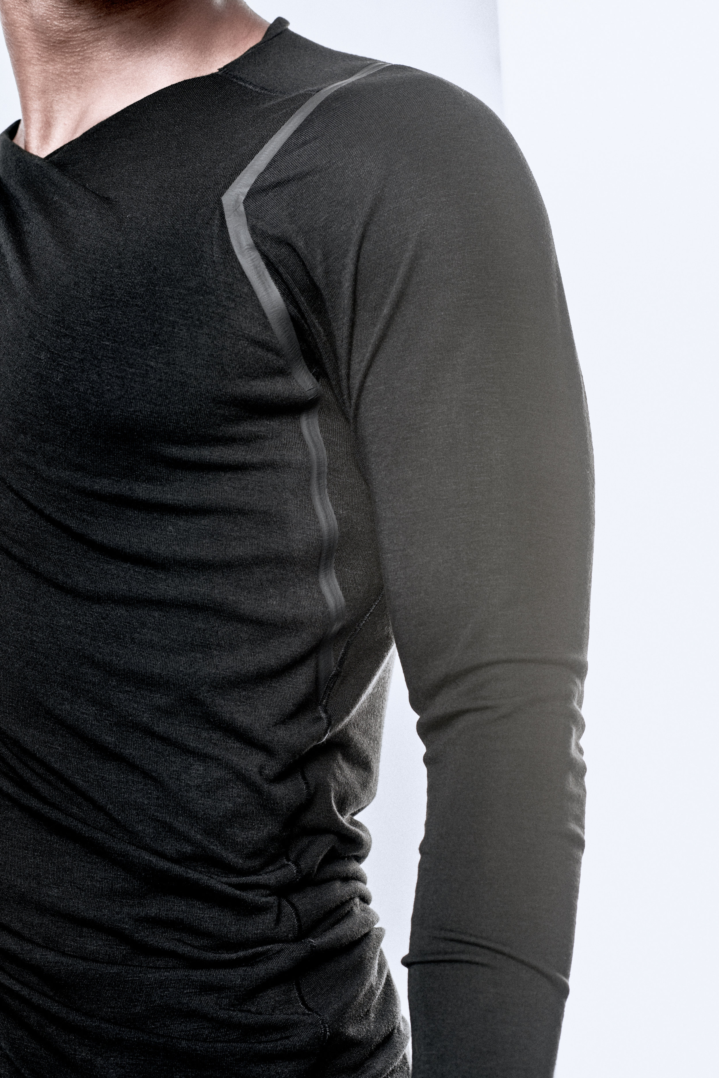 powha-black-twisted-long-sleeved-top-7