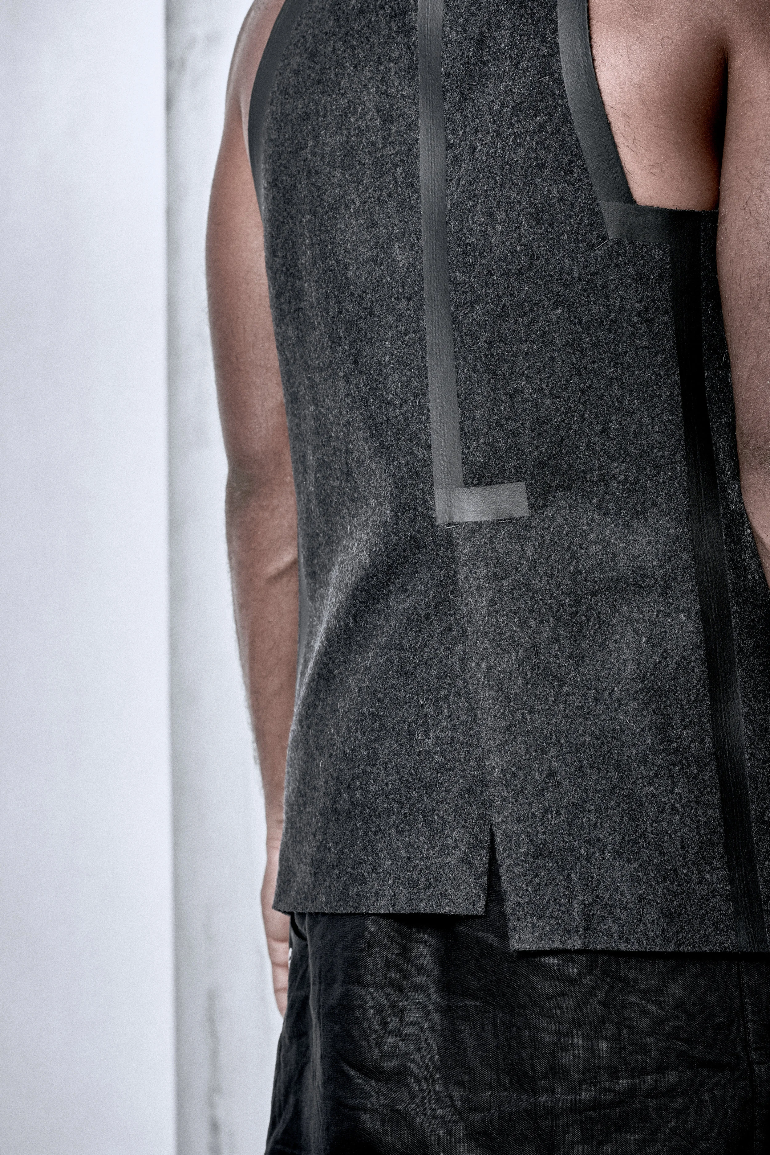 powha-charcoal-wool-mens-jacket-7