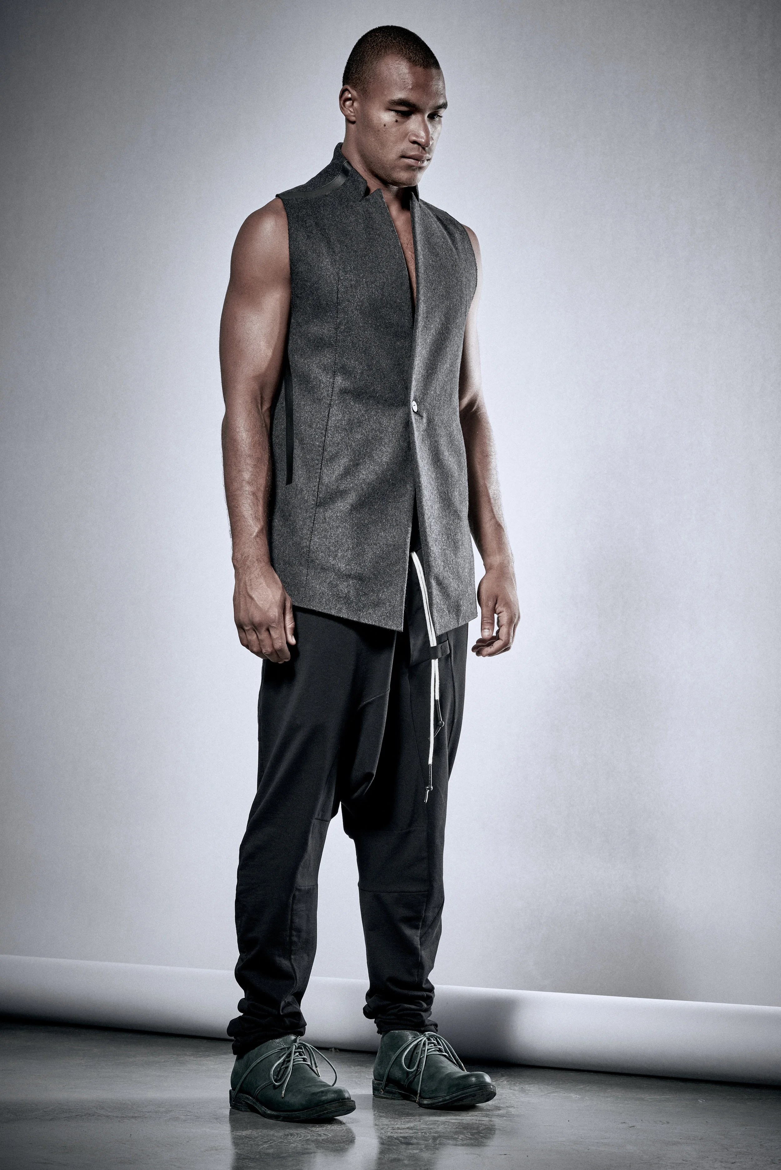 powha-charcoal-wool-mens-jacket-2