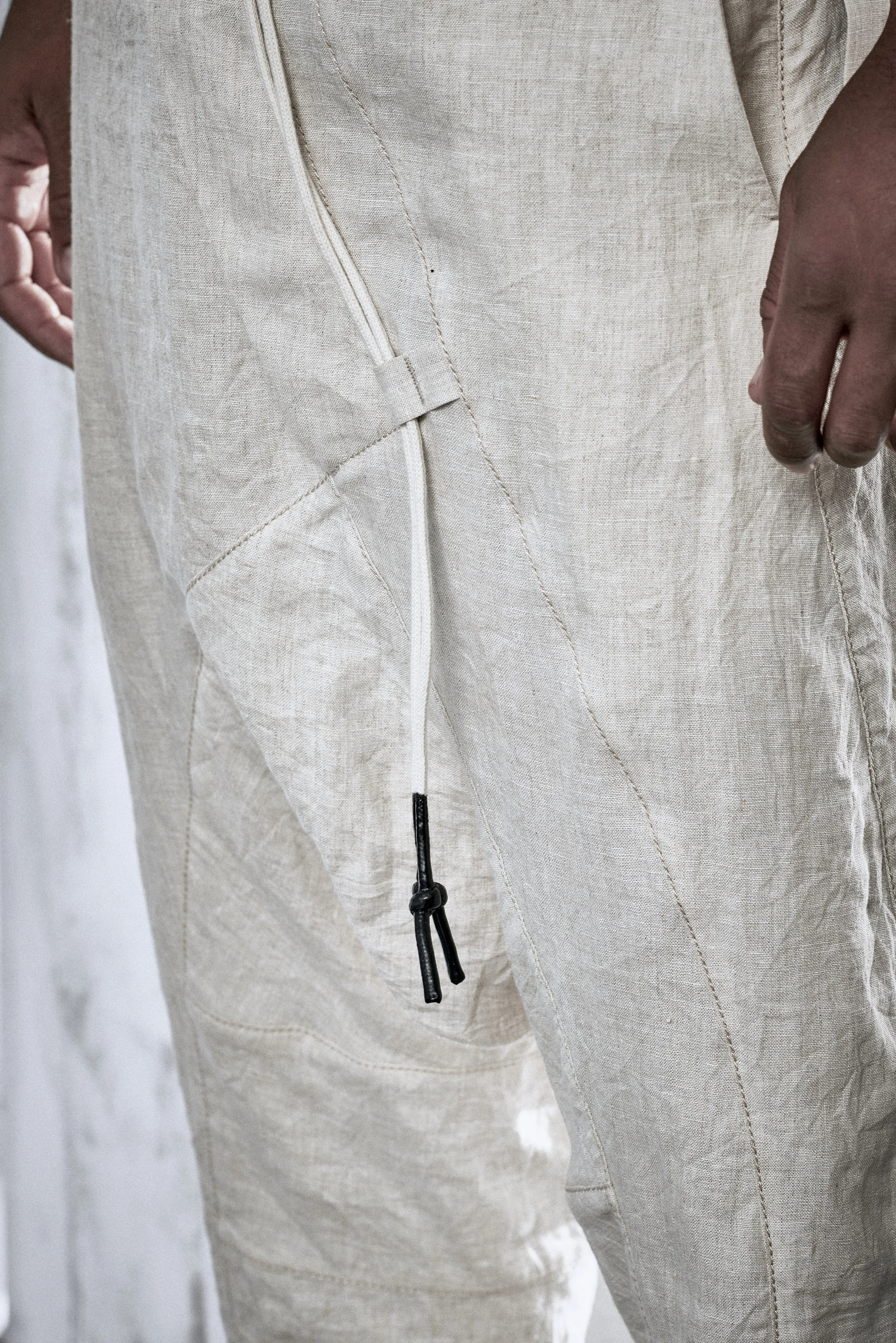 powha-natural-boiled-linen-shorts-5