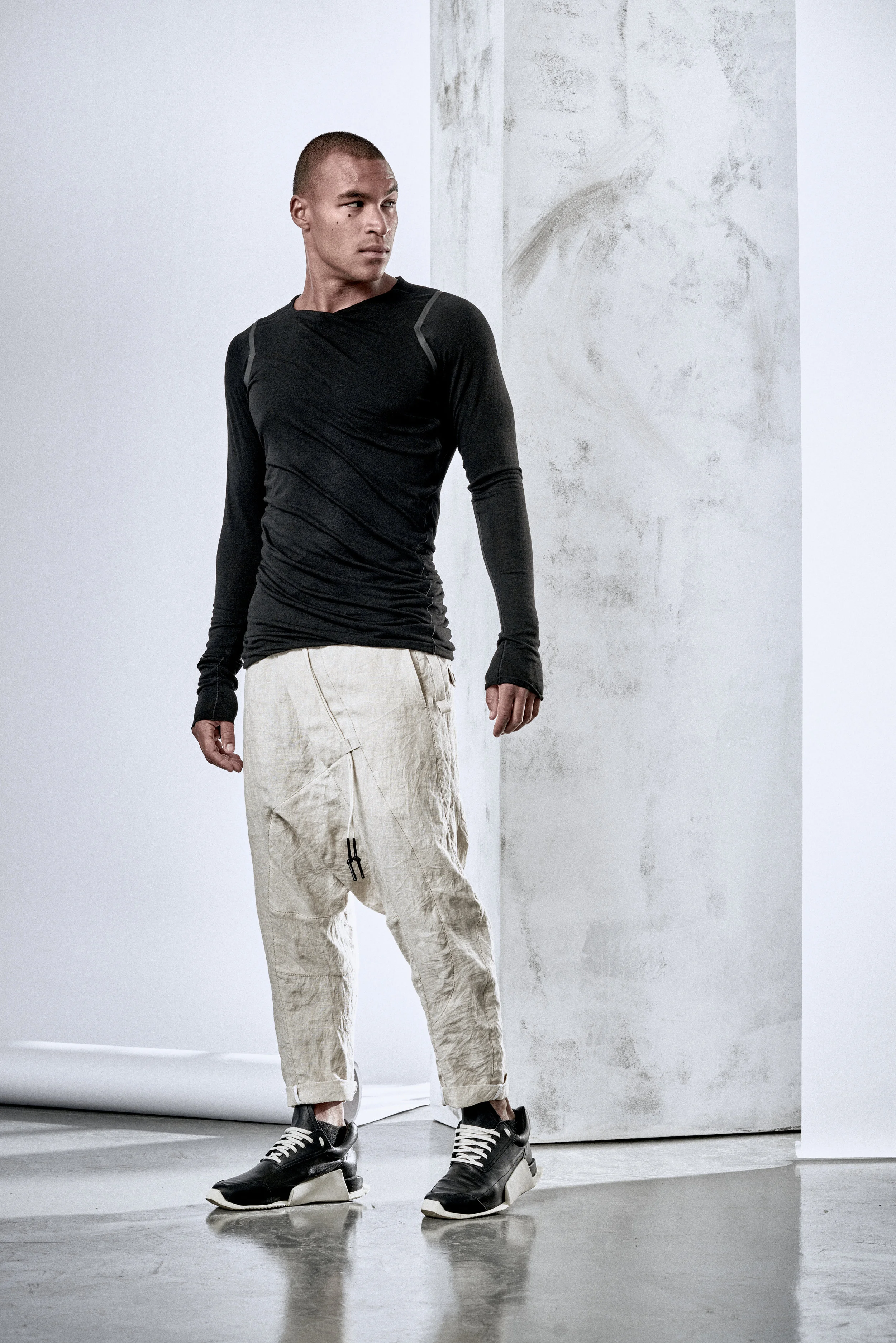 powha-natural-boiled-linen-trousers-8