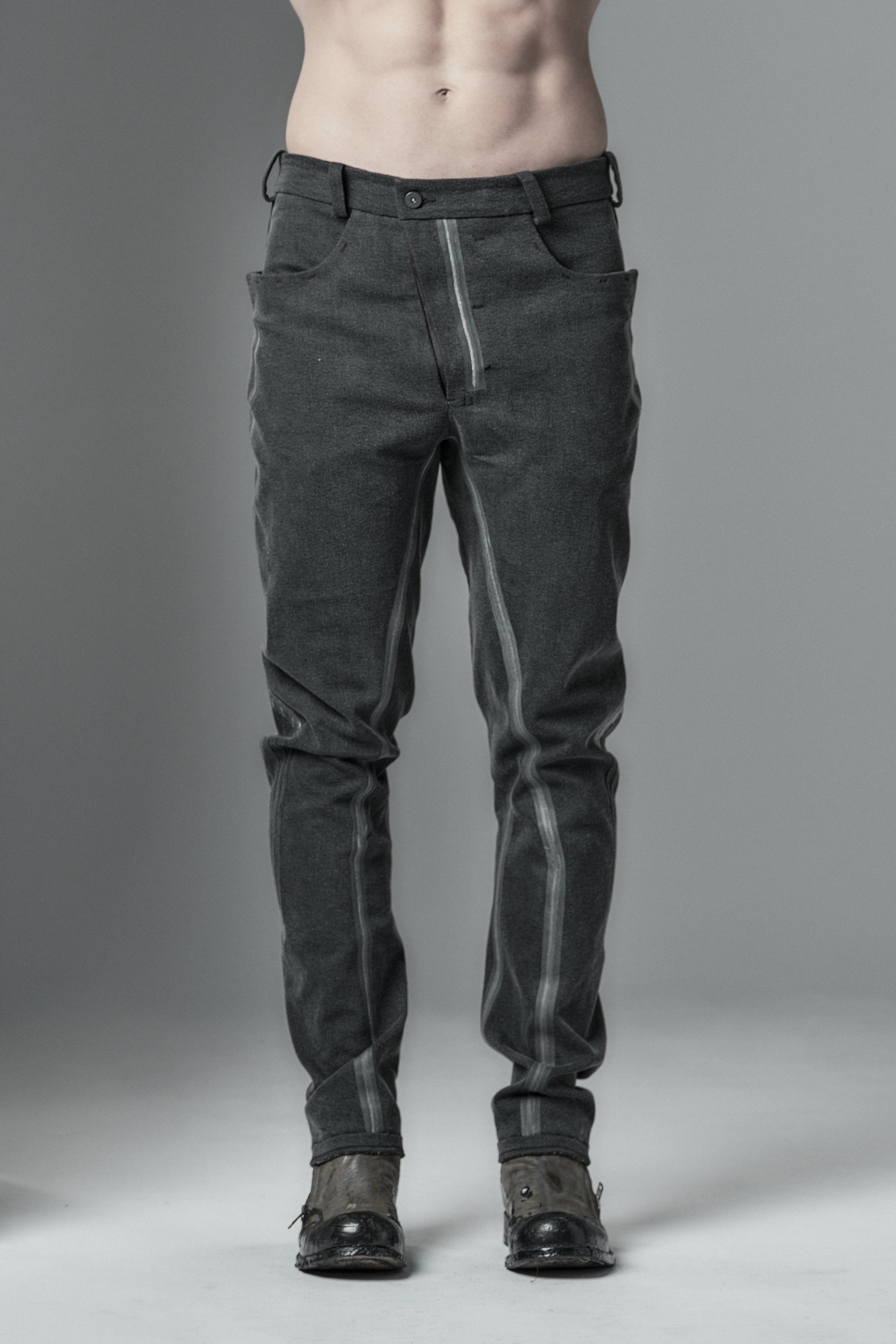 .MAPPED GRAY TECH-DENIM PANTS