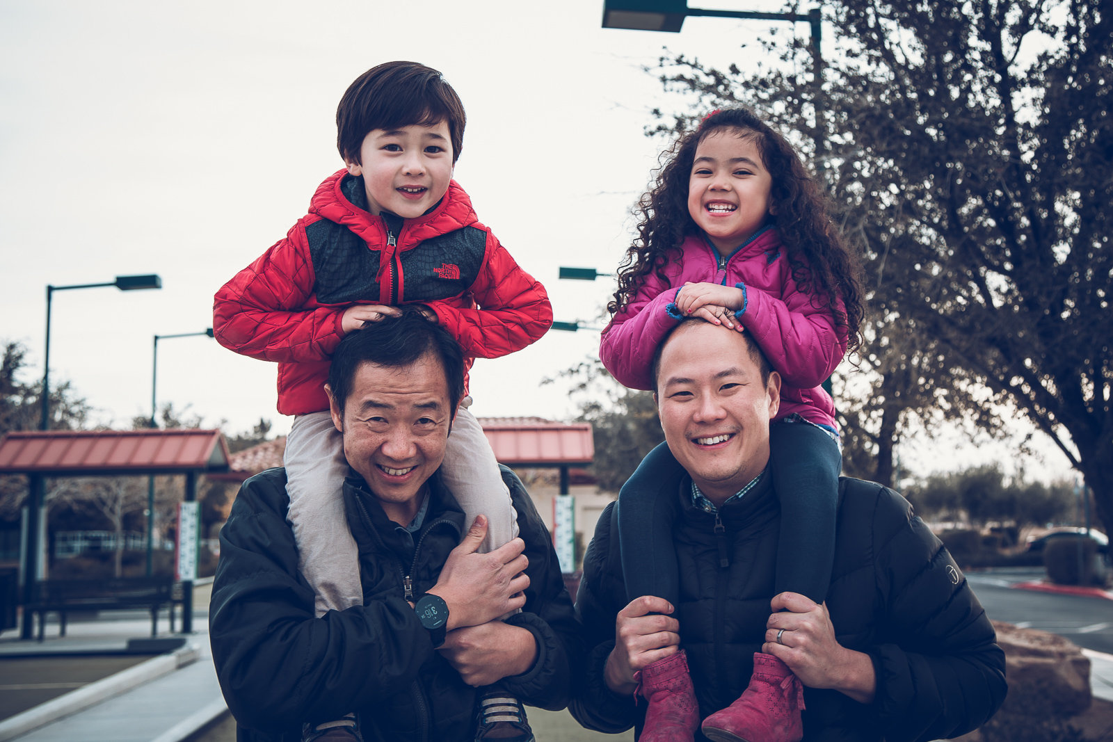 Hsai-Family-2016-12.jpg