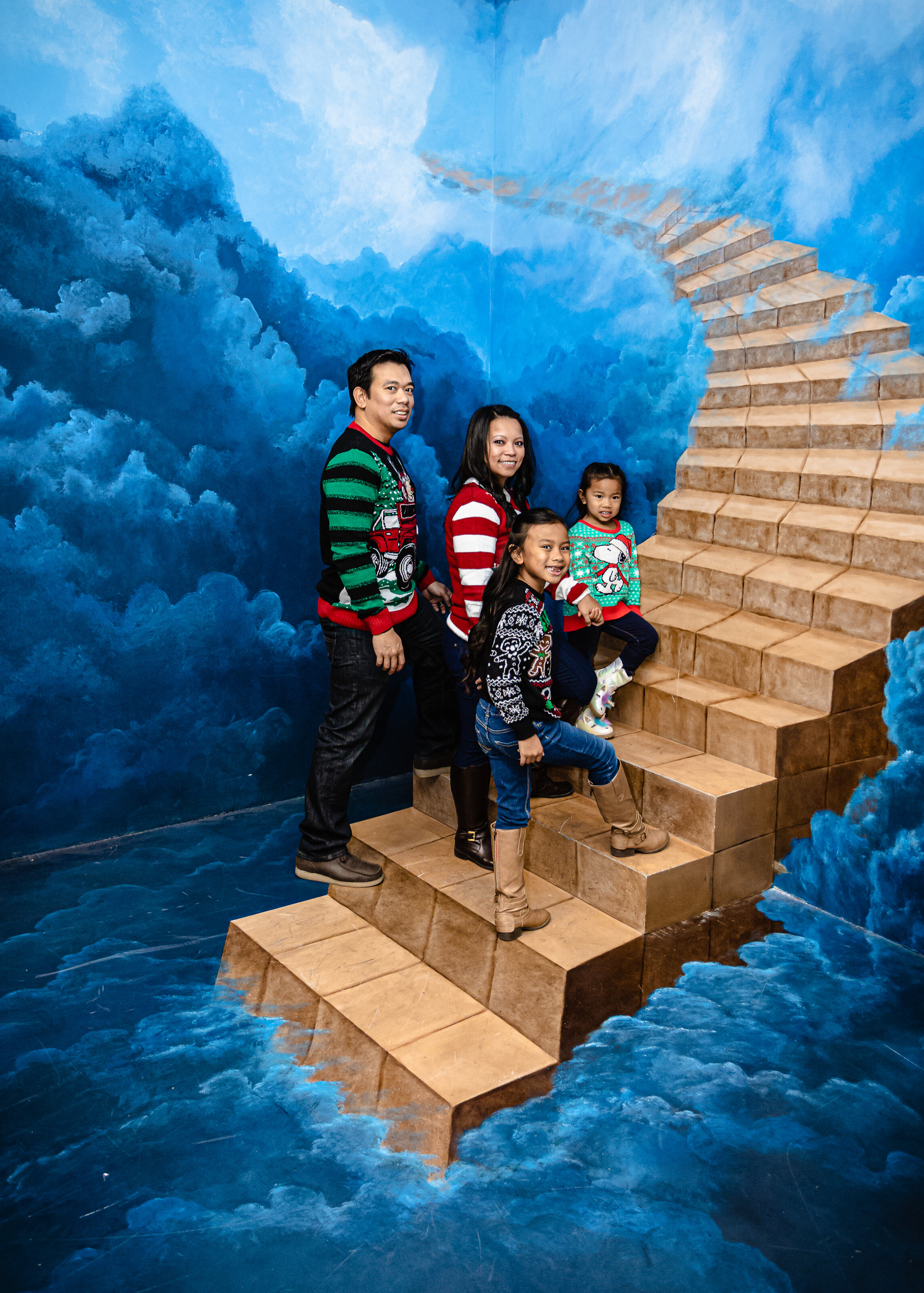 Ursua-Family-2019-8.jpg