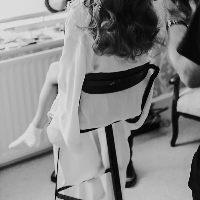 Hairdressing chair