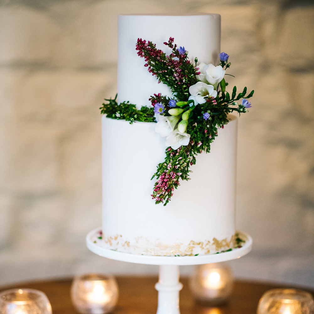 Scottish-wedding-suppliers-wedding-cakes-rosewood-gla.jpg